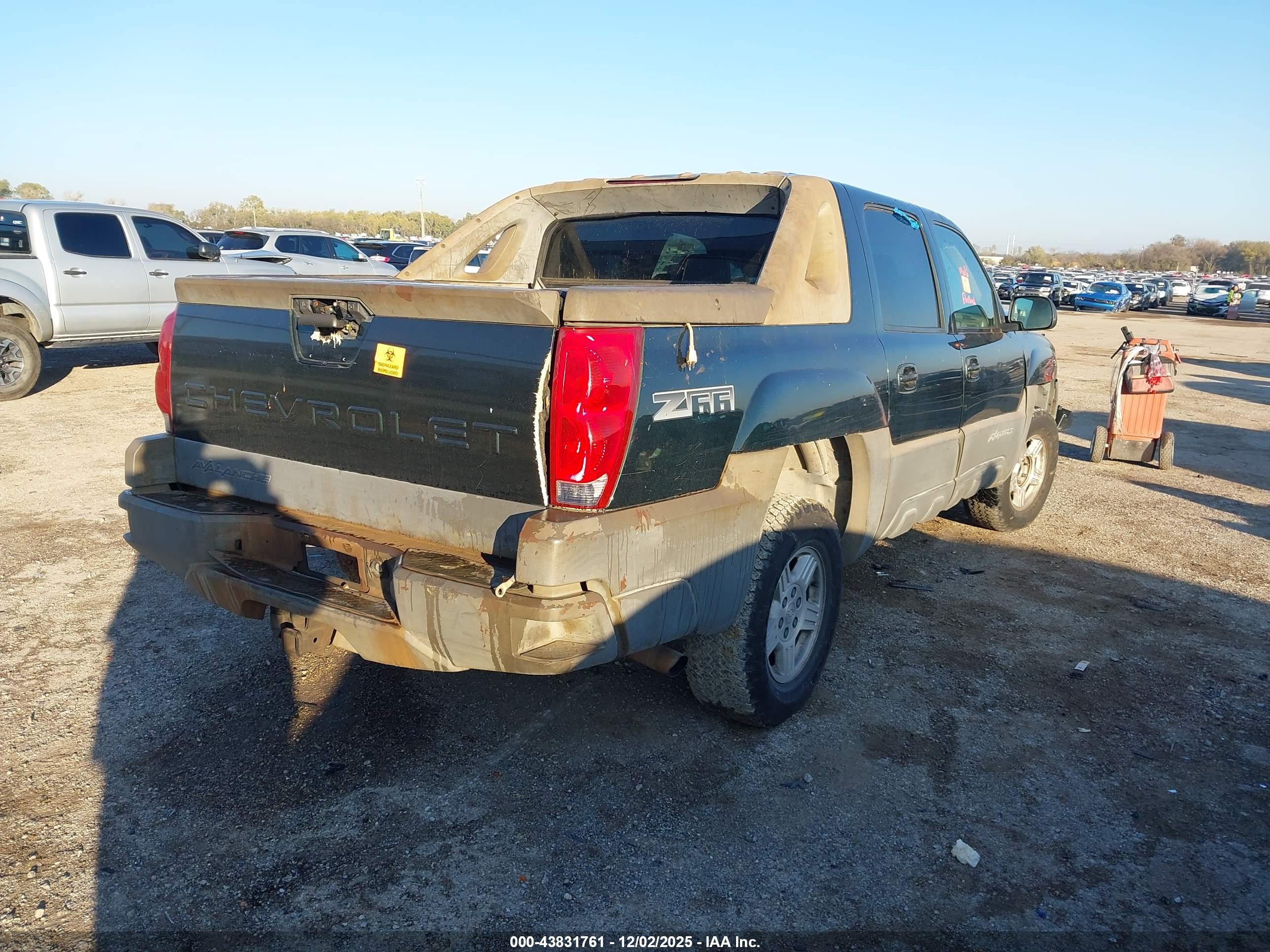 CHEVROLET AVALANCHE image 4