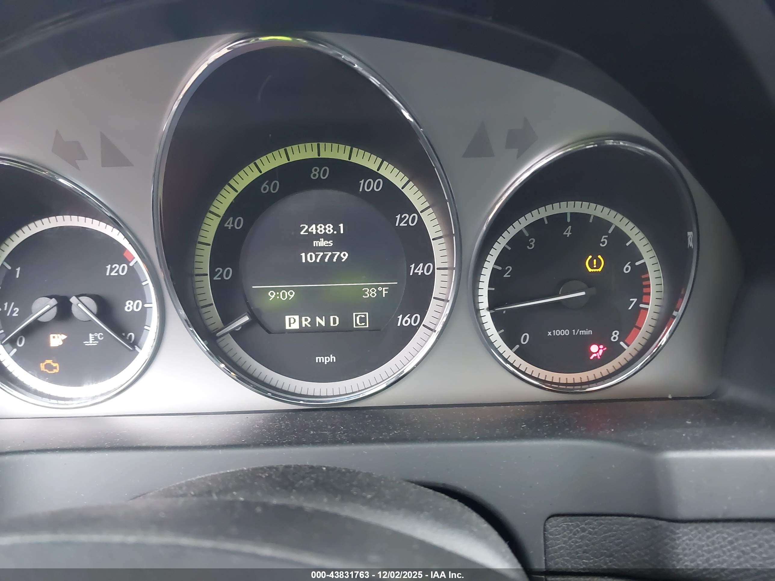MERCEDES-BENZ C image 7