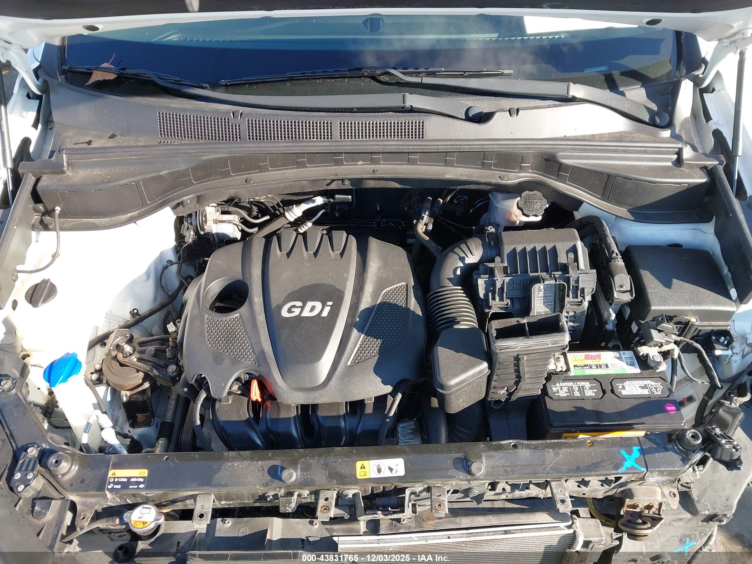 HYUNDAI SANTA image 10