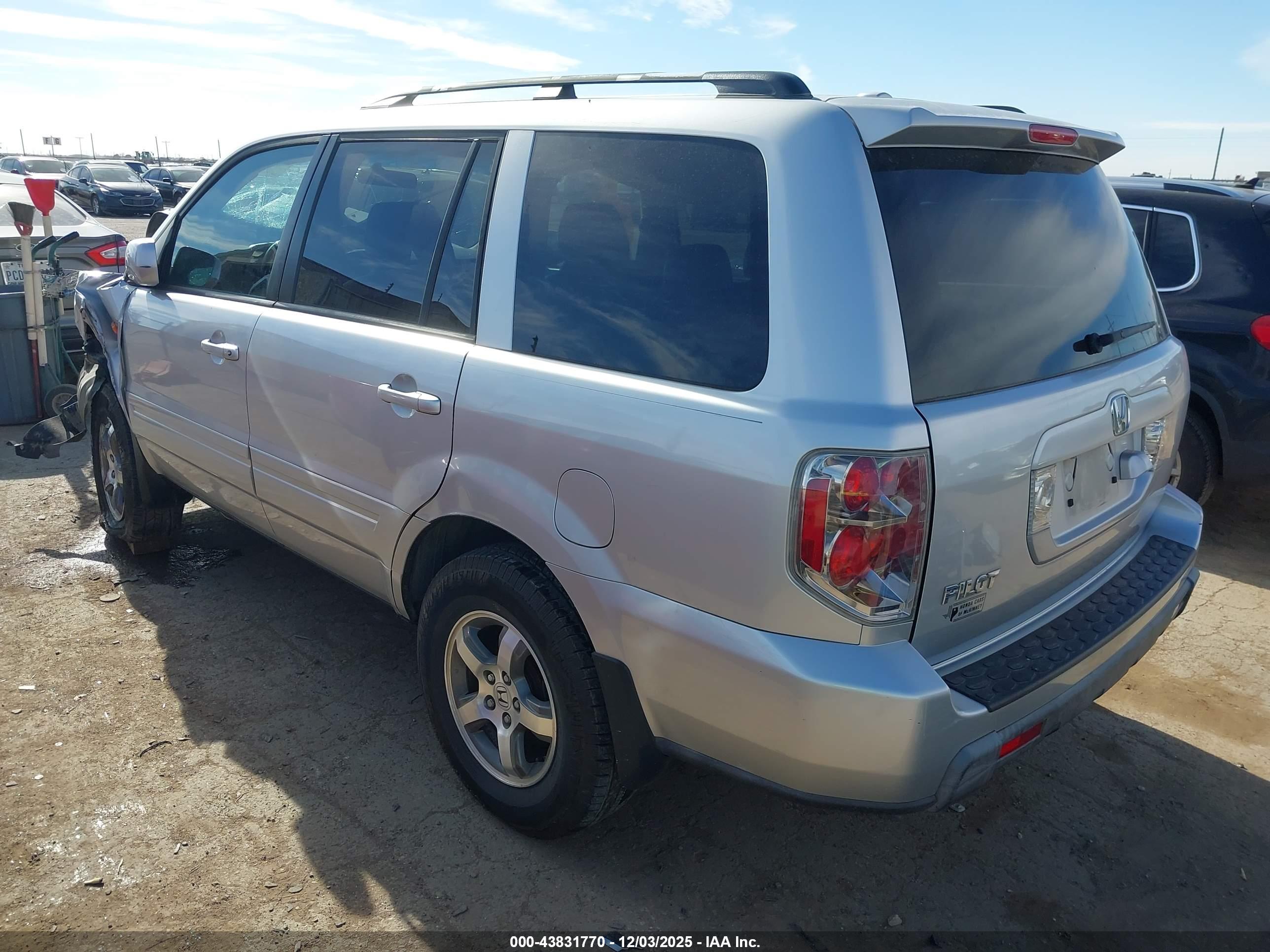 HONDA PILOT image 3