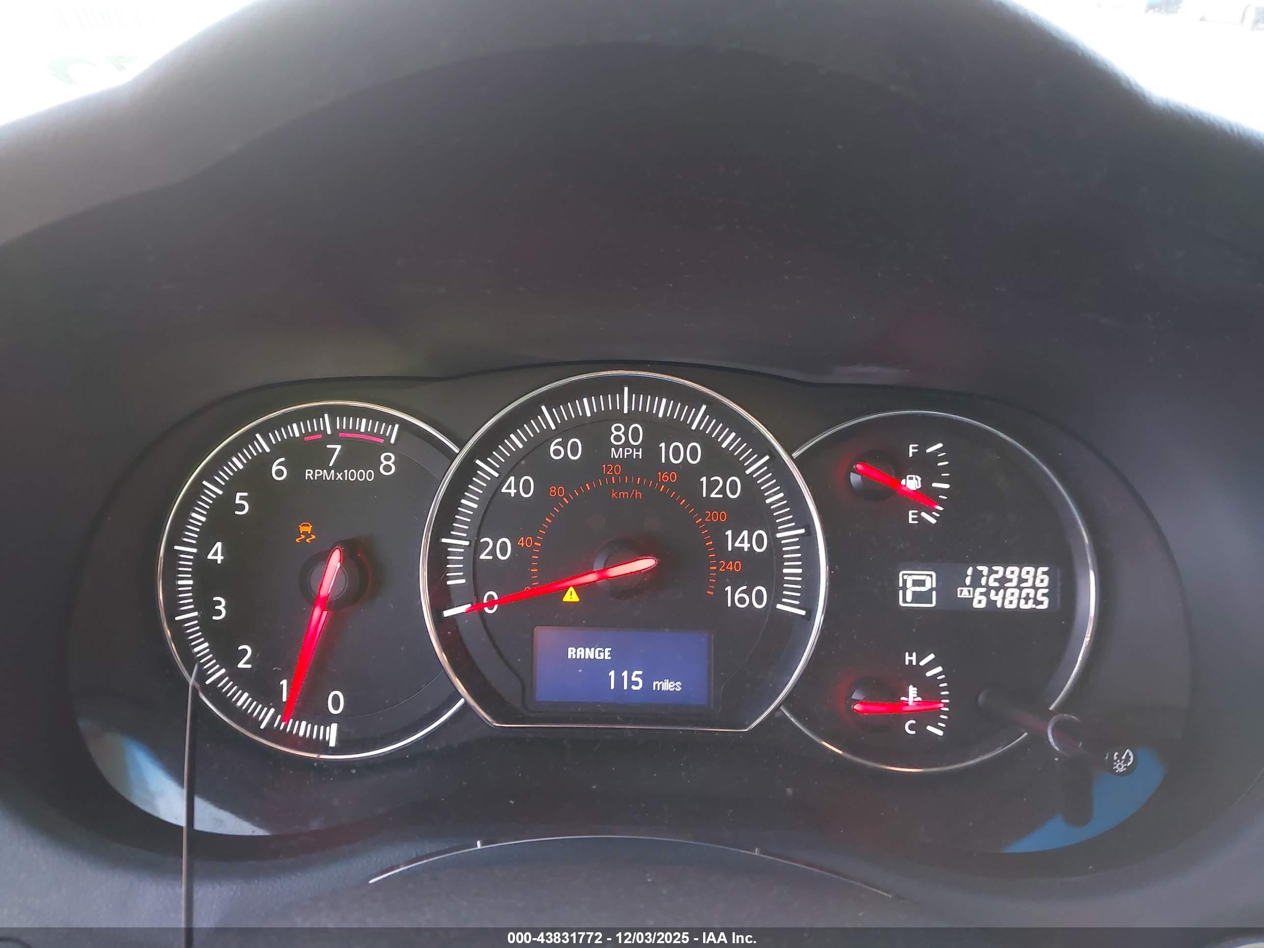 NISSAN MAXIMA image 7