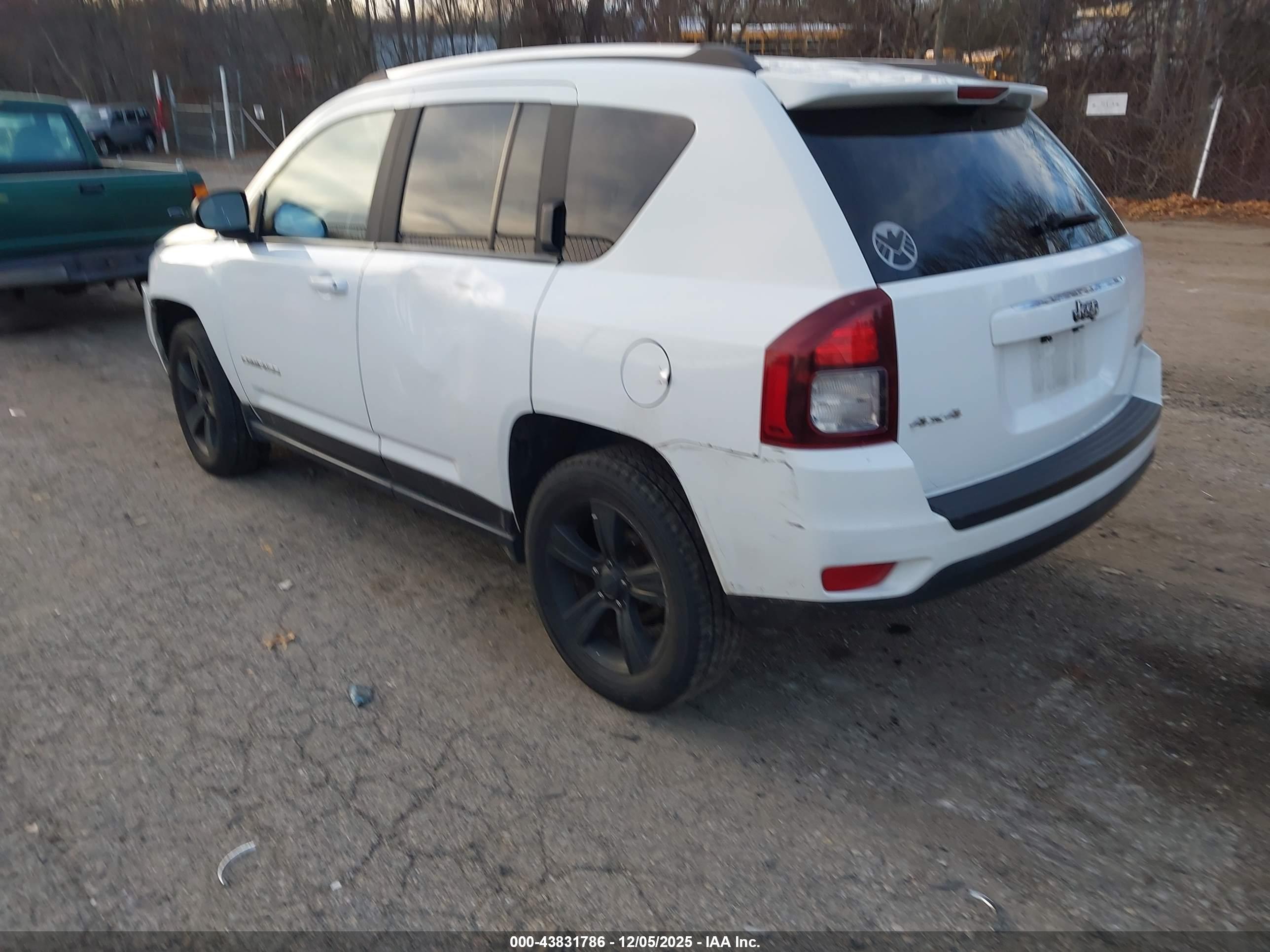 JEEP COMPASS image 3