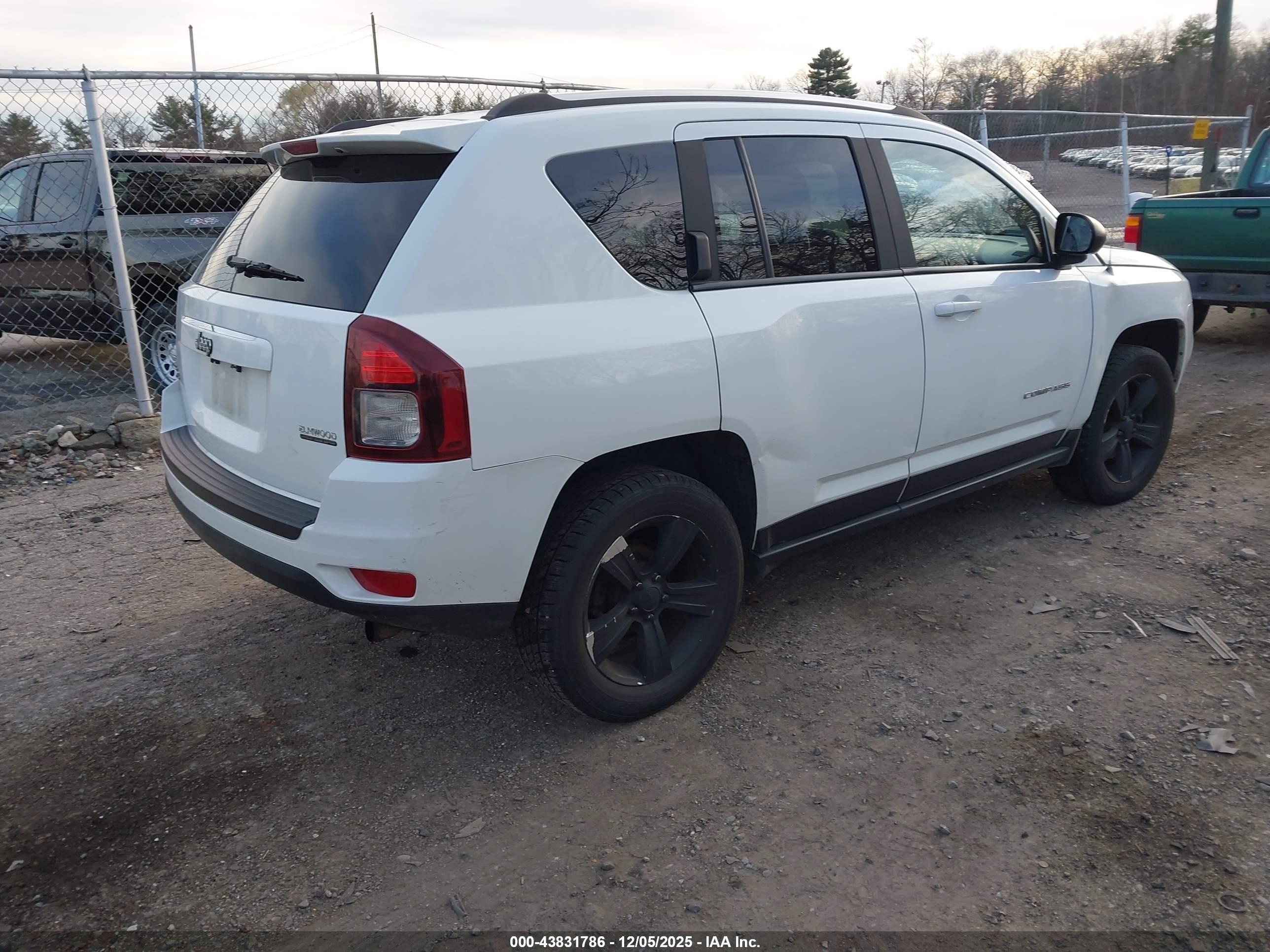 JEEP COMPASS image 4