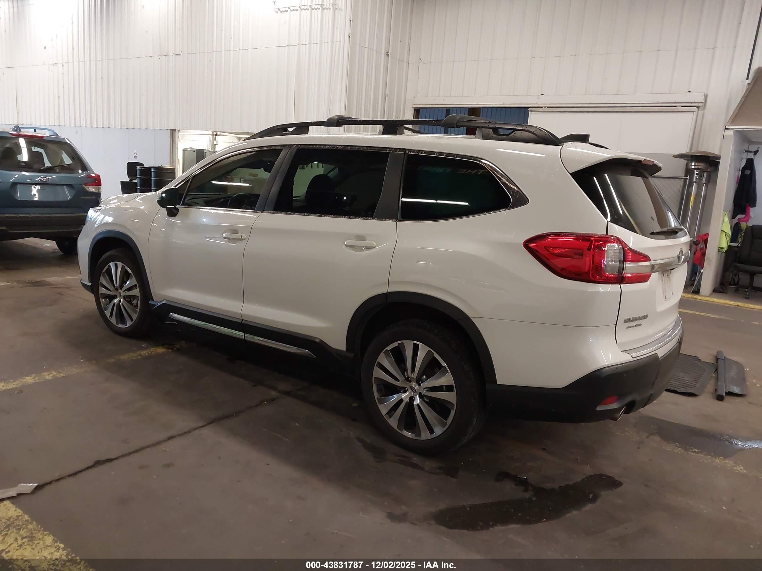 SUBARU ASCENT image 3