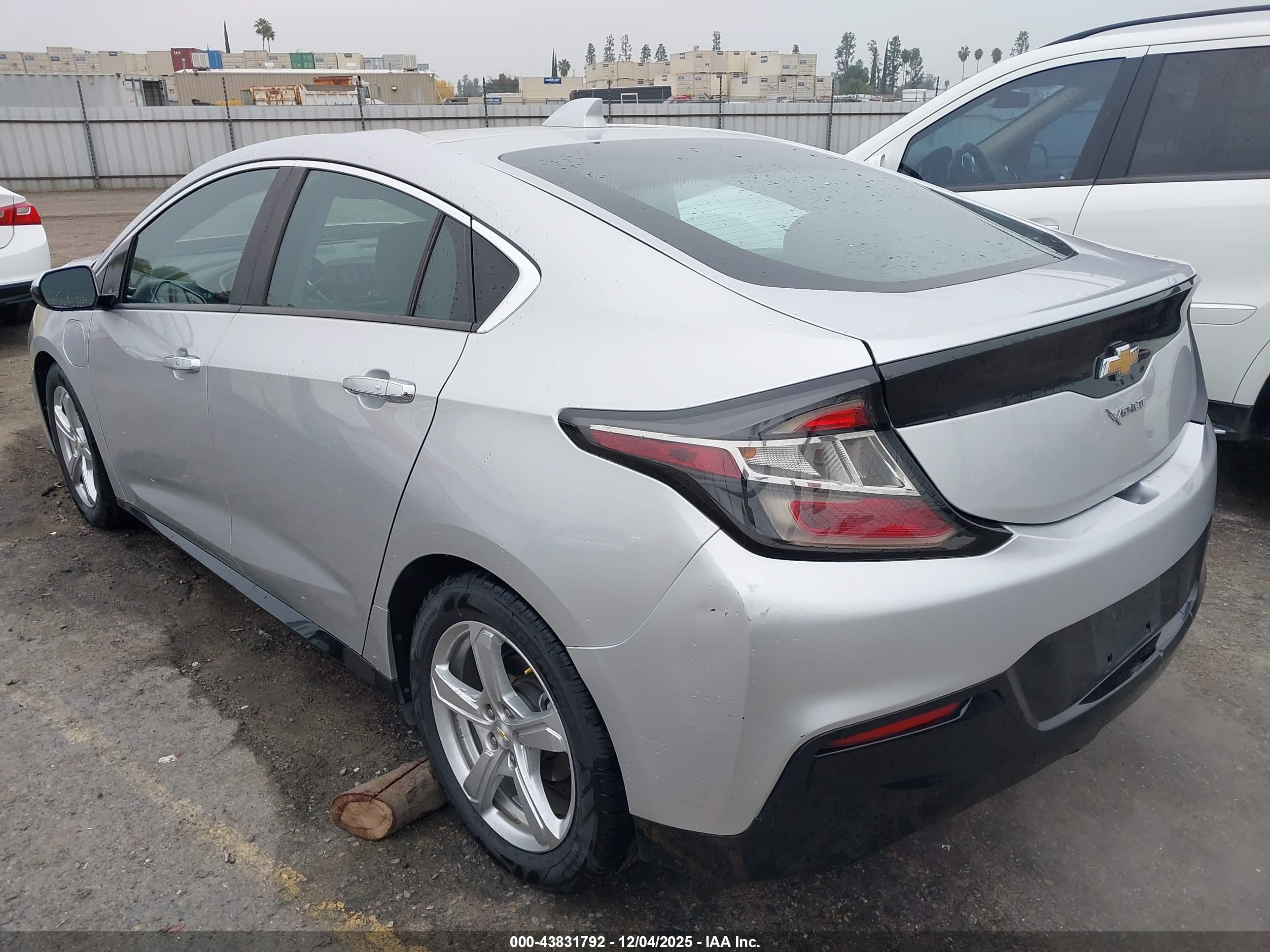CHEVROLET VOLT image 3