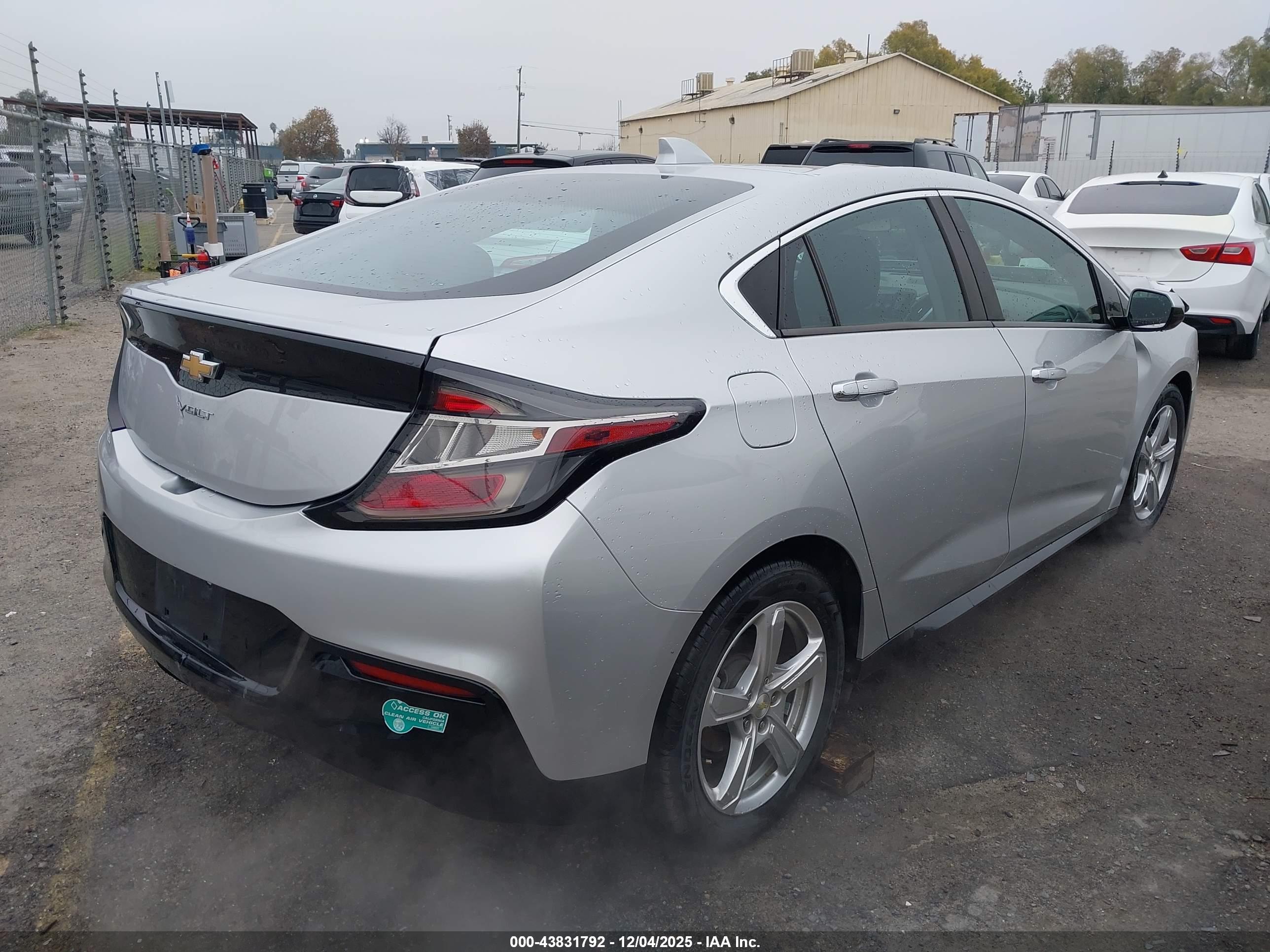 CHEVROLET VOLT image 4