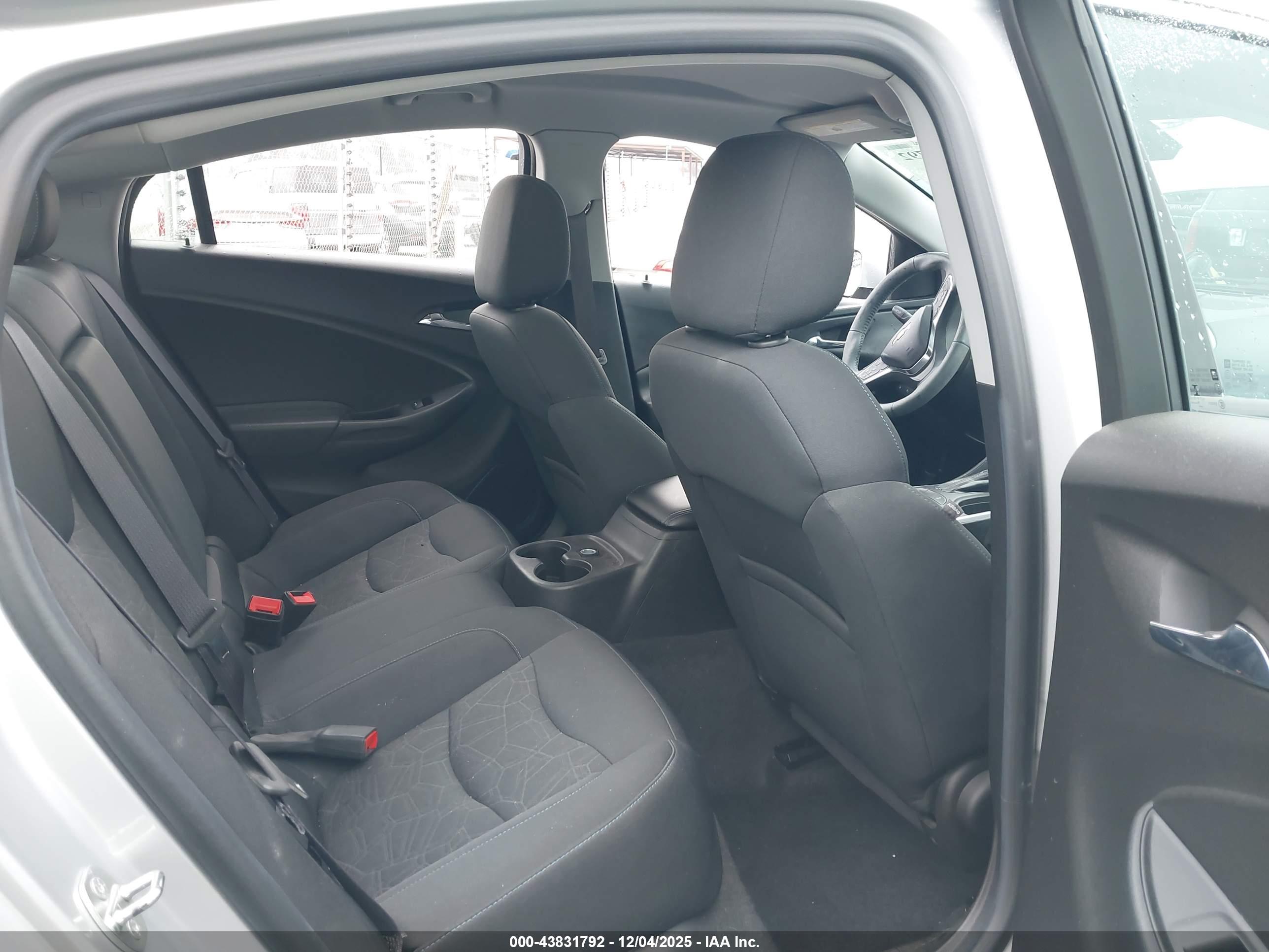 CHEVROLET VOLT image 8