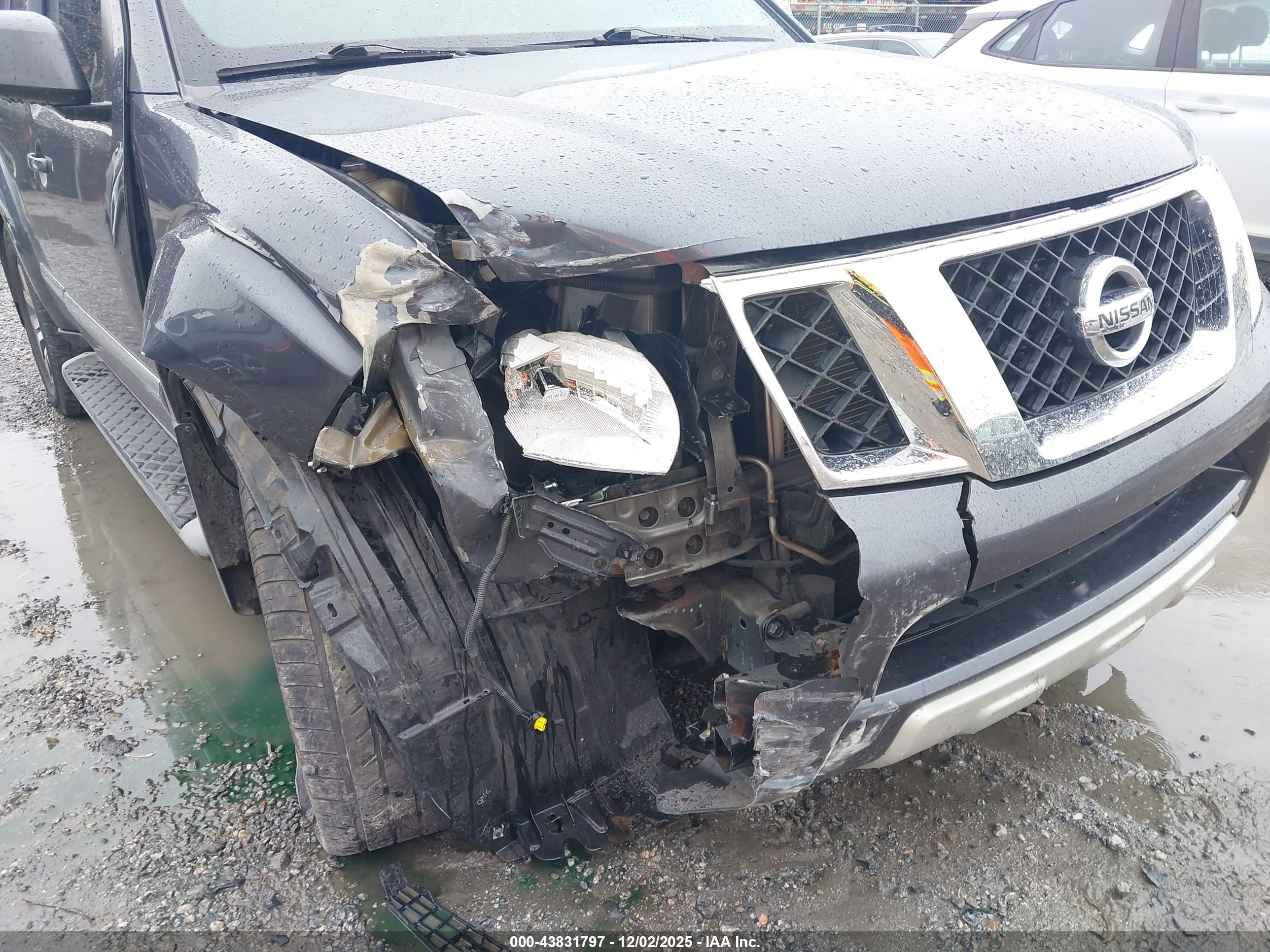 NISSAN PATHFINDER image 6
