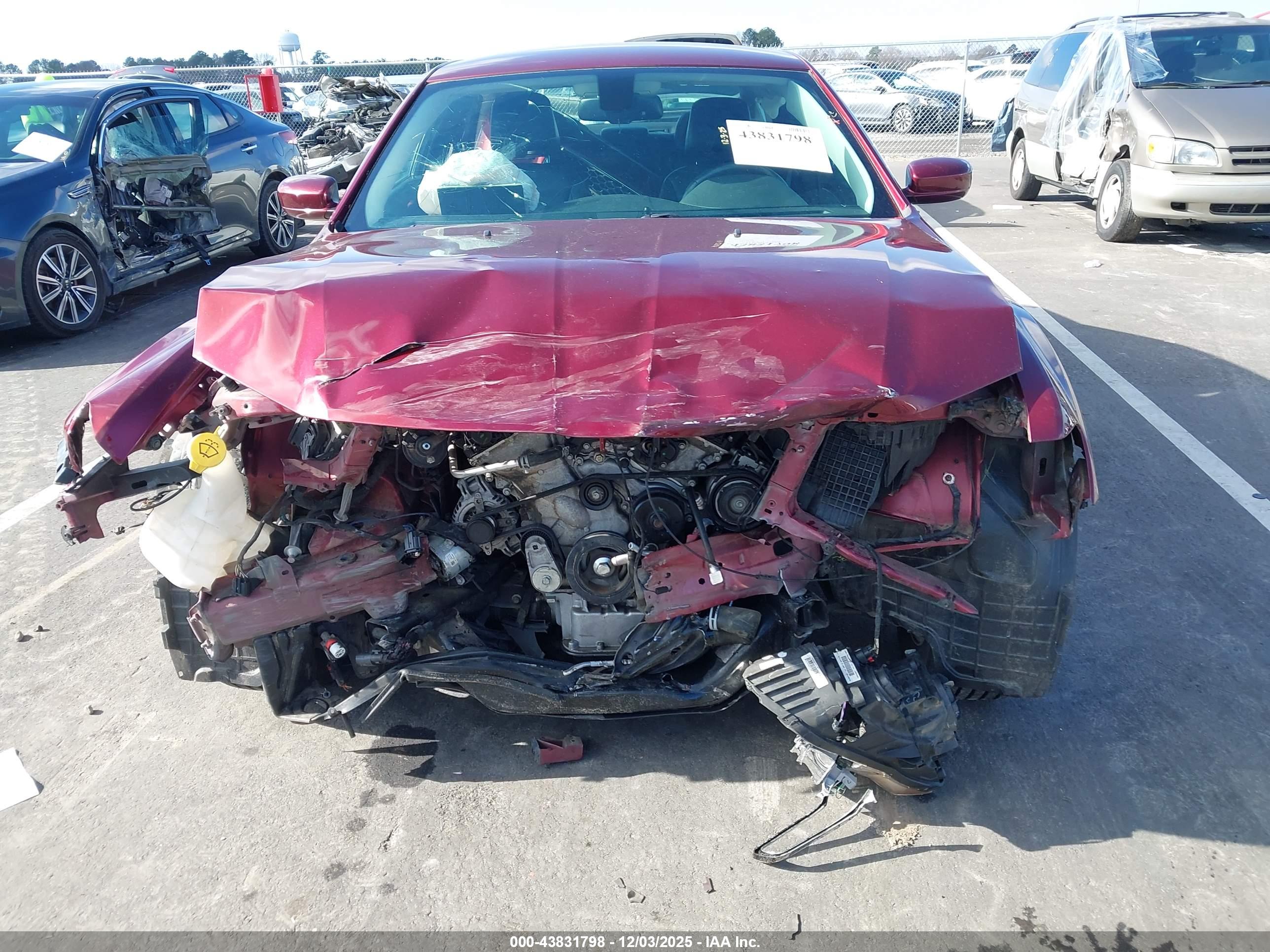 CHRYSLER 300 image 6