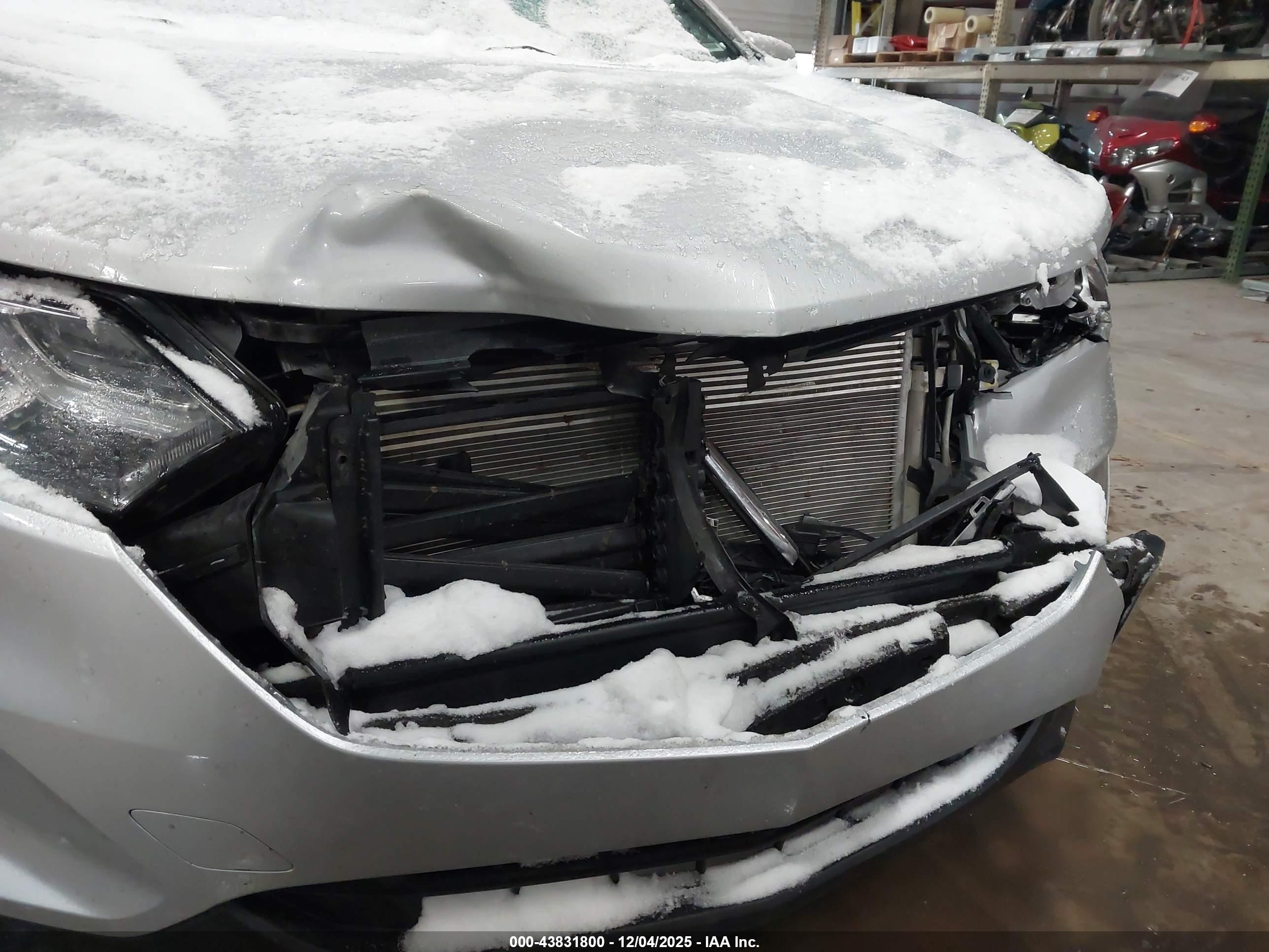 CHEVROLET EQUINOX image 6