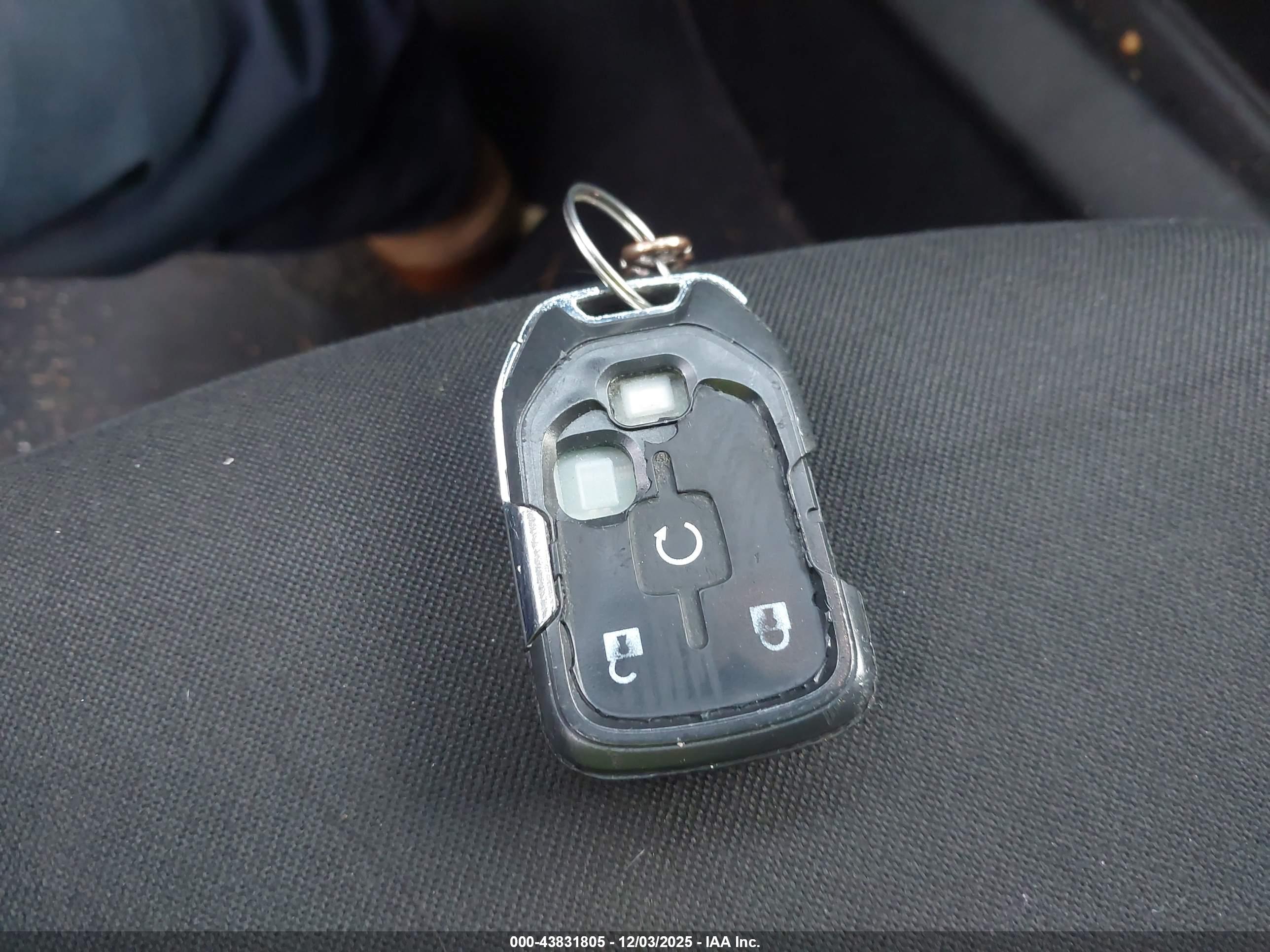 GMC TERRAIN image 11