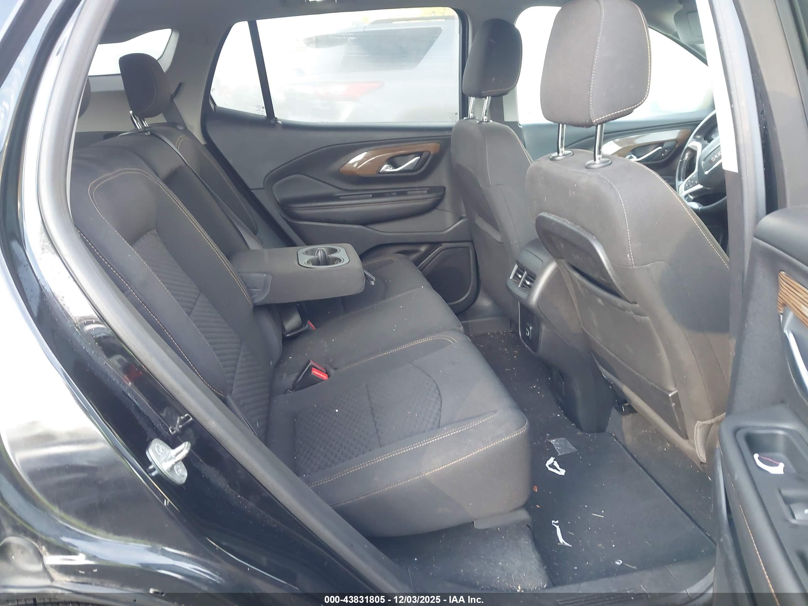 GMC TERRAIN image 8