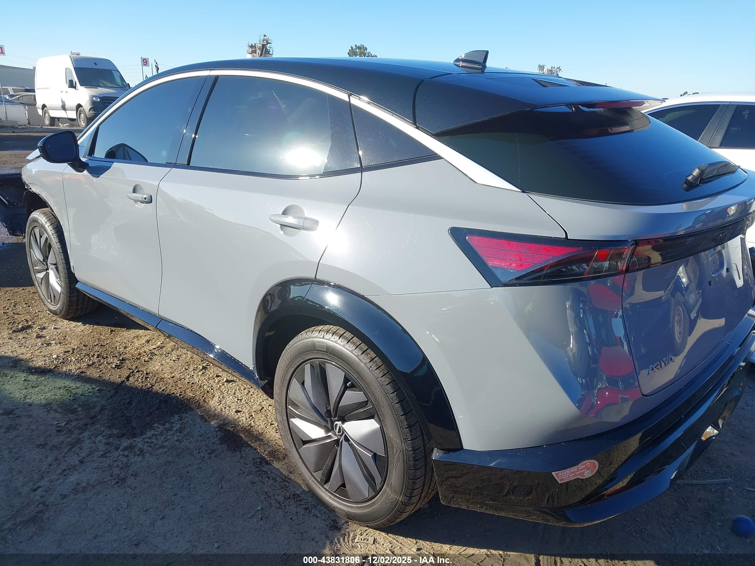 NISSAN ARIYA image 3