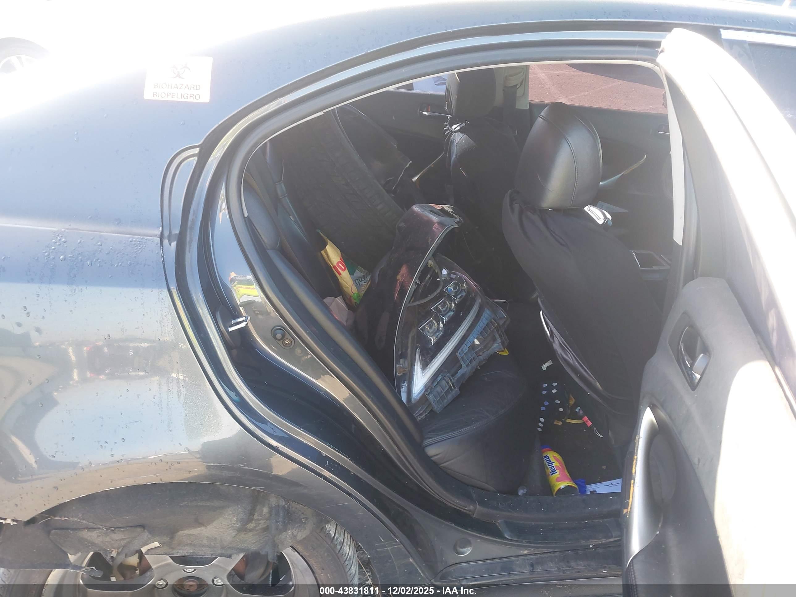 LEXUS IS image 8
