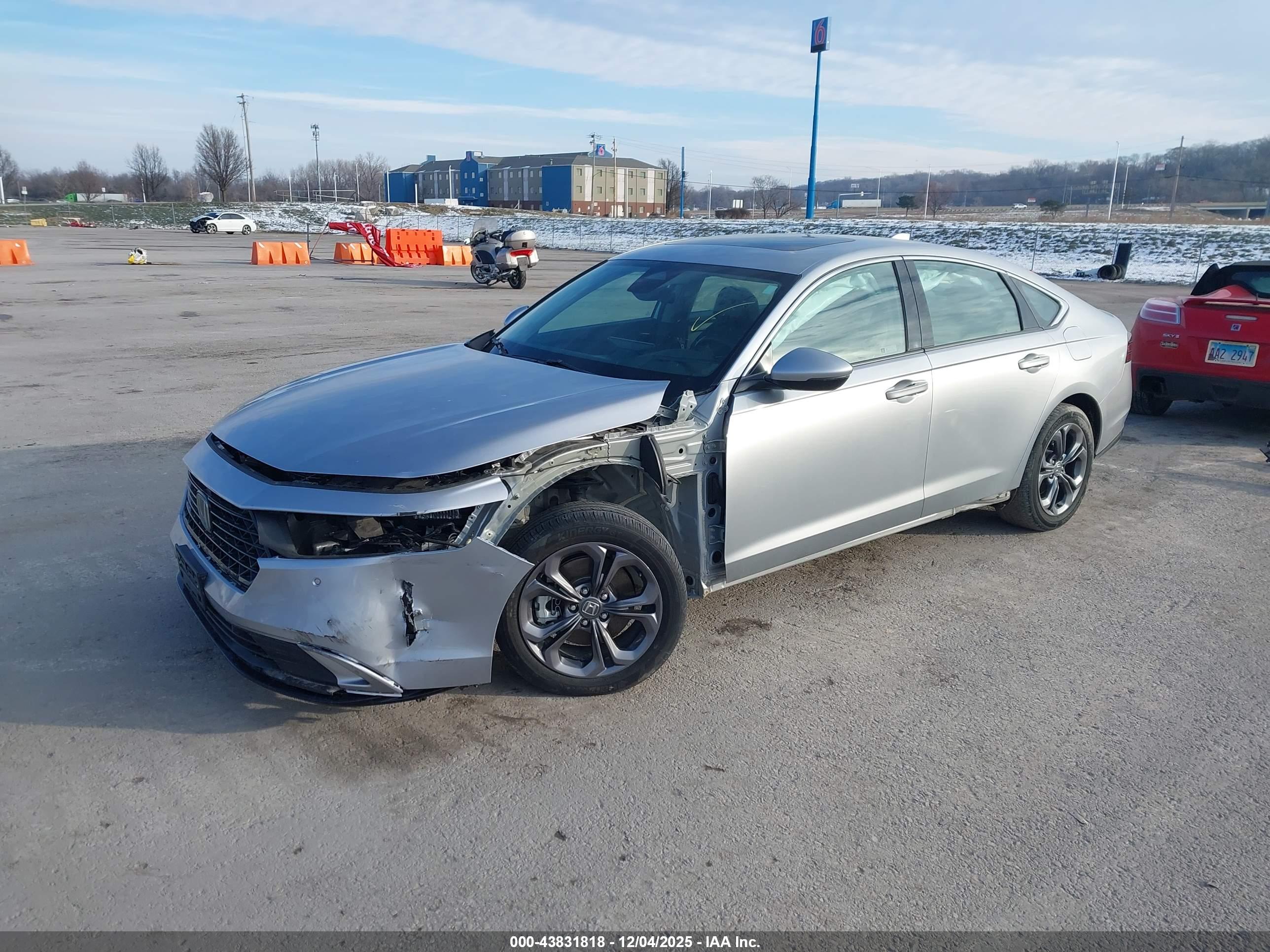 HONDA ACCORD image 2