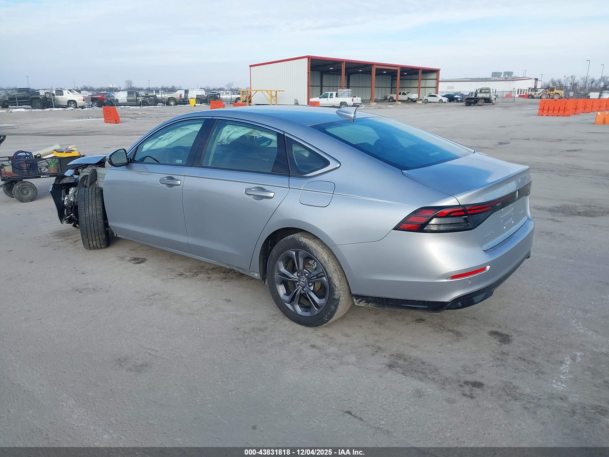 HONDA ACCORD image 3