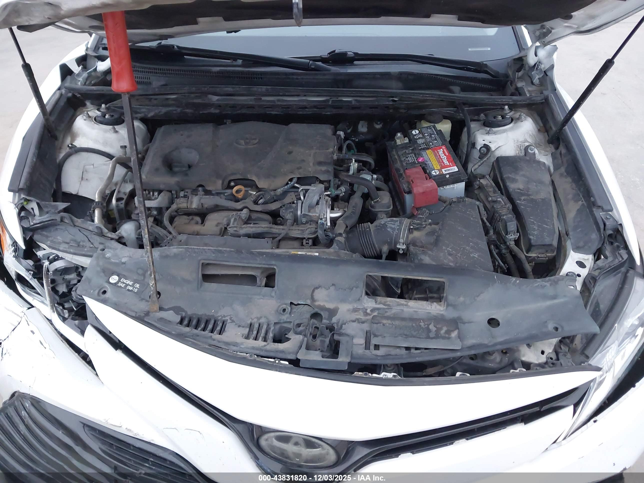 TOYOTA CAMRY image 10
