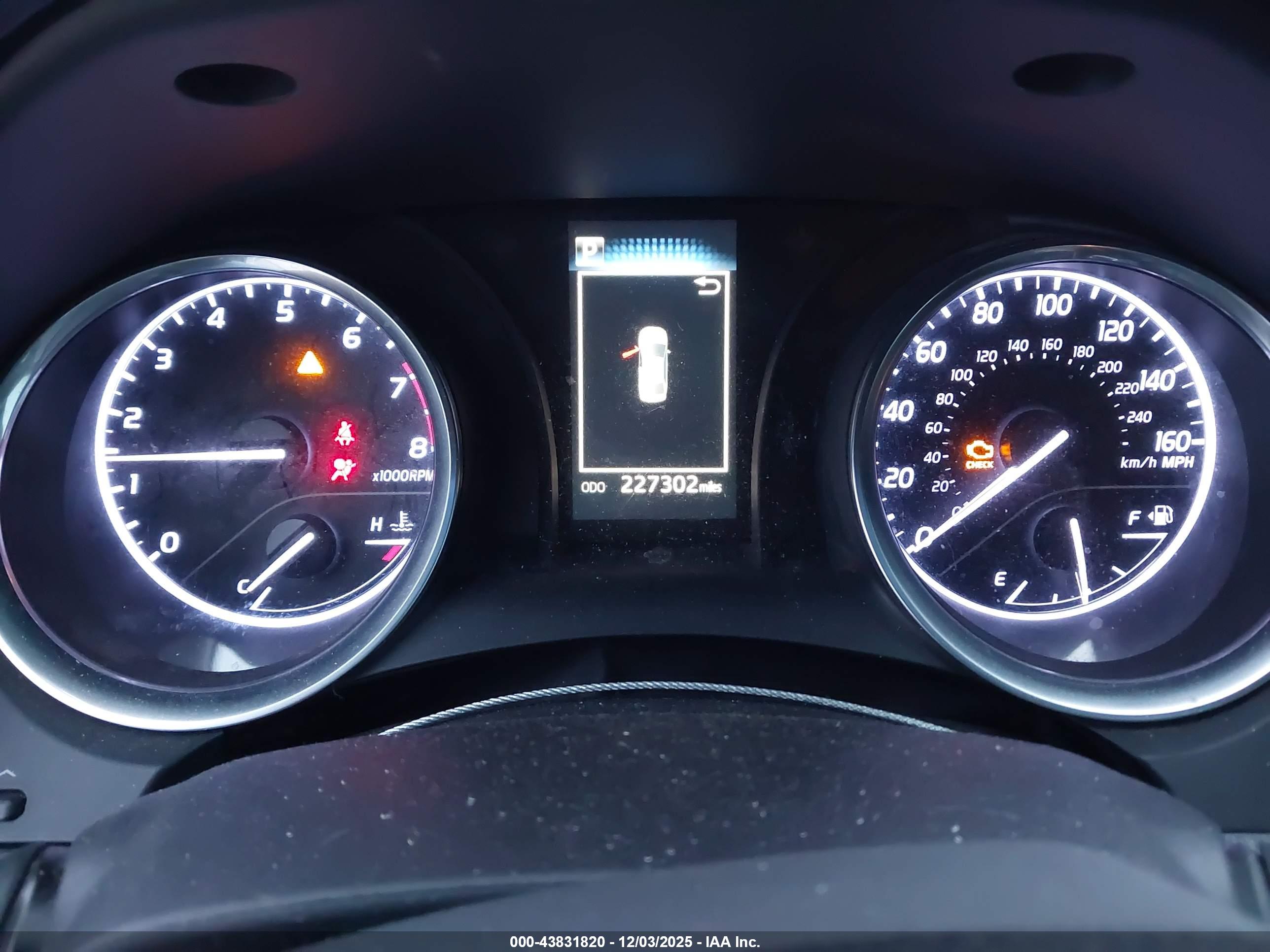 TOYOTA CAMRY image 7