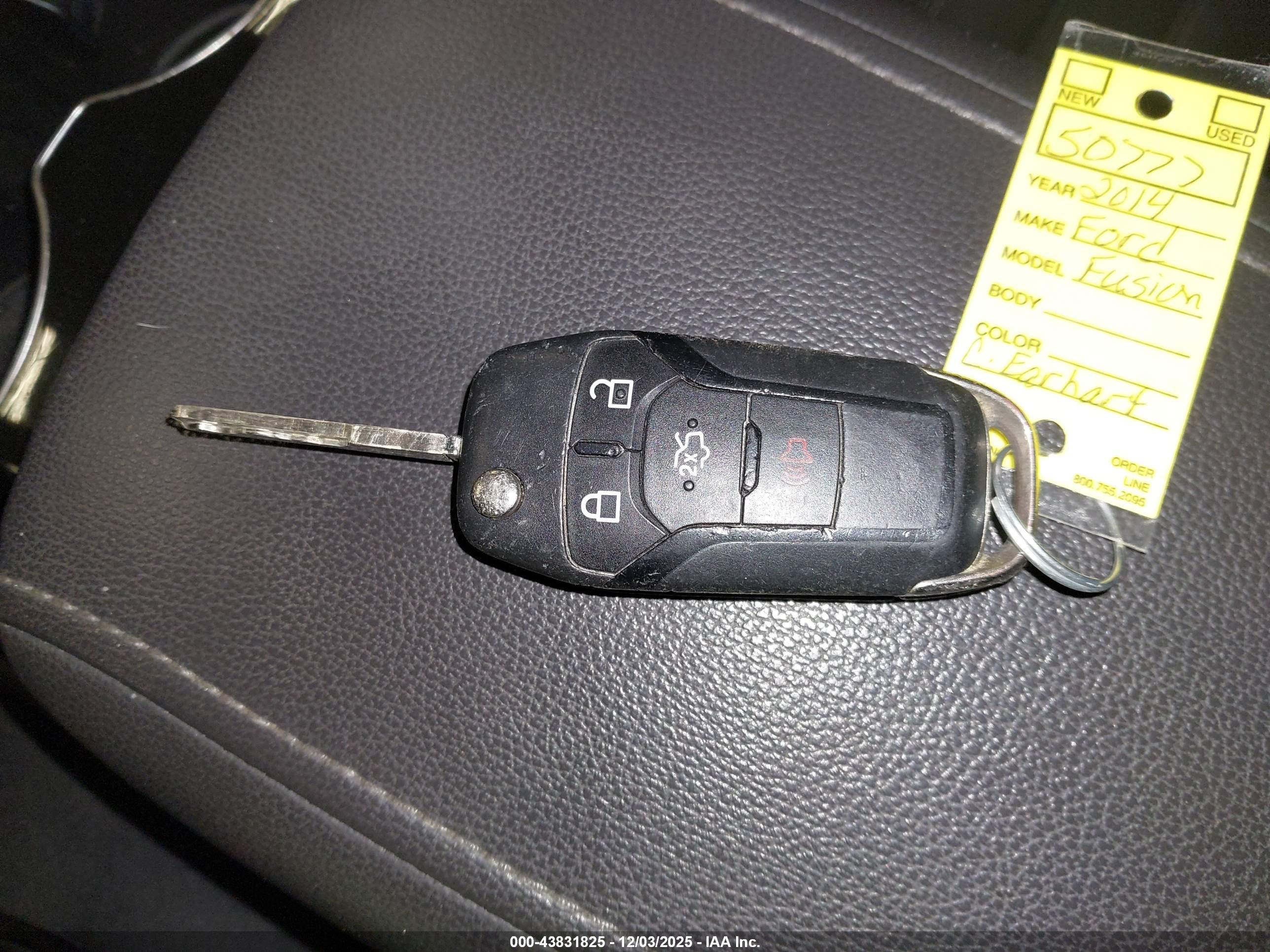 FORD FUSION image 11