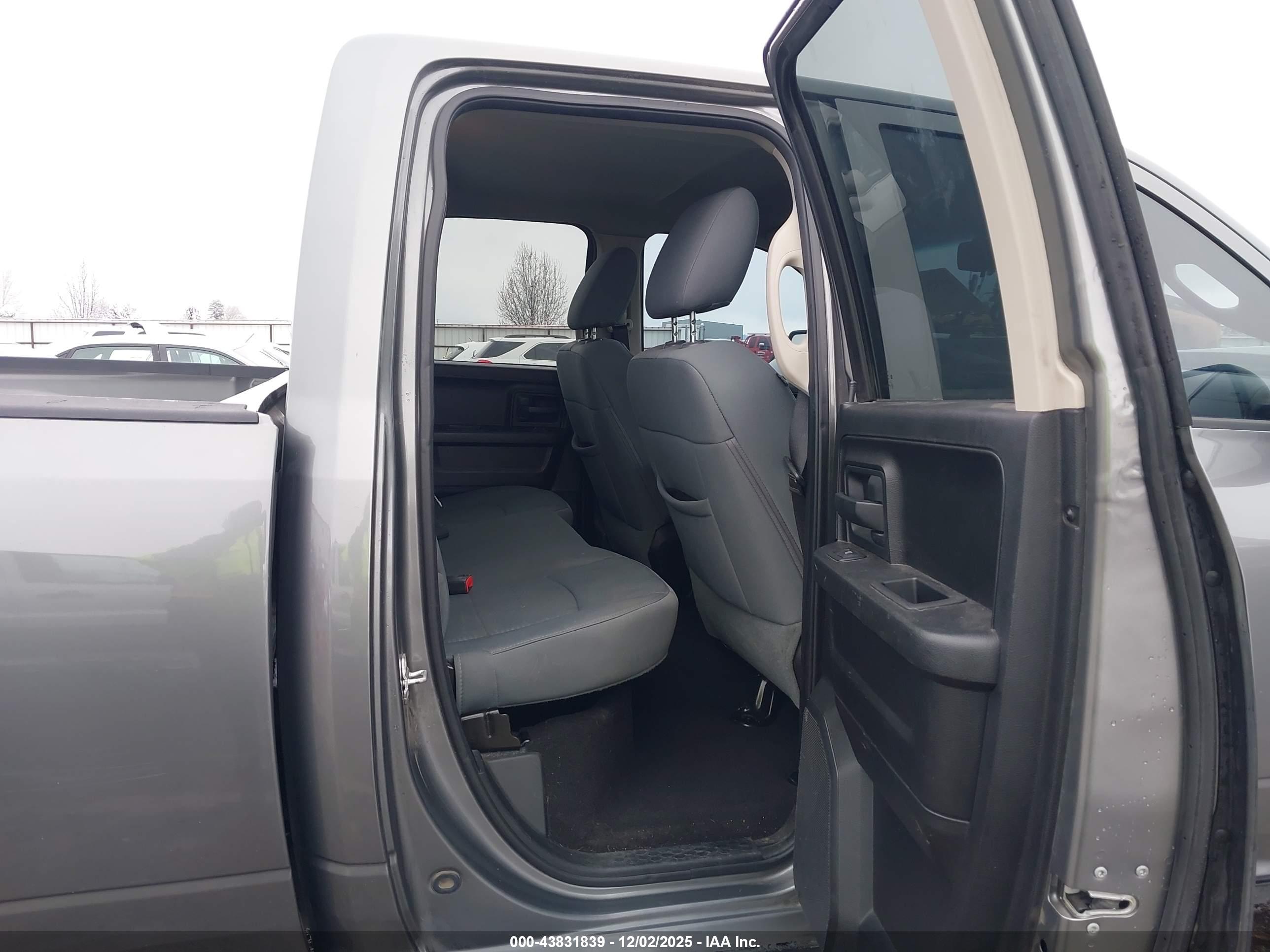 RAM 1500 image 8