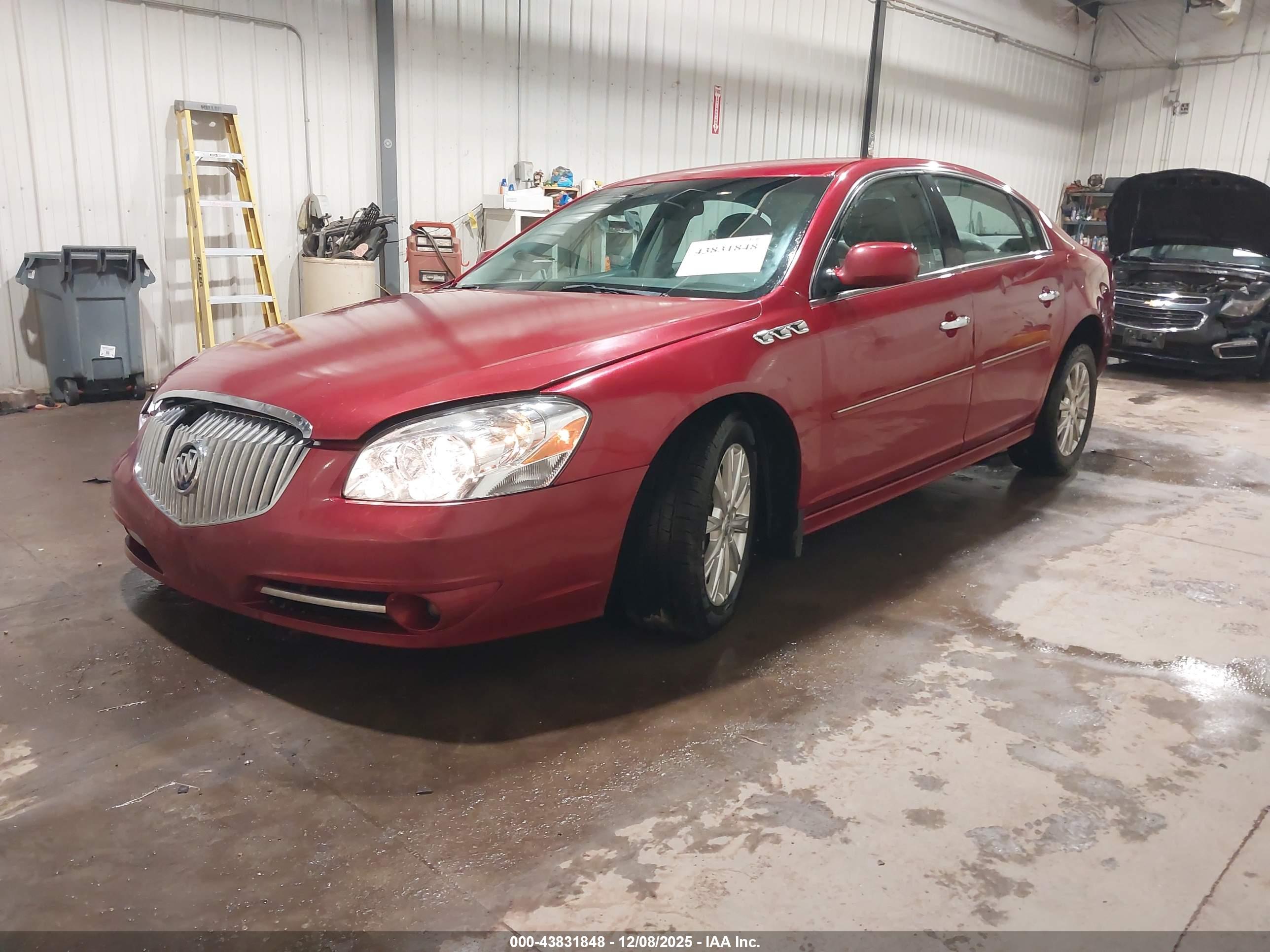 BUICK LUCERNE image 2