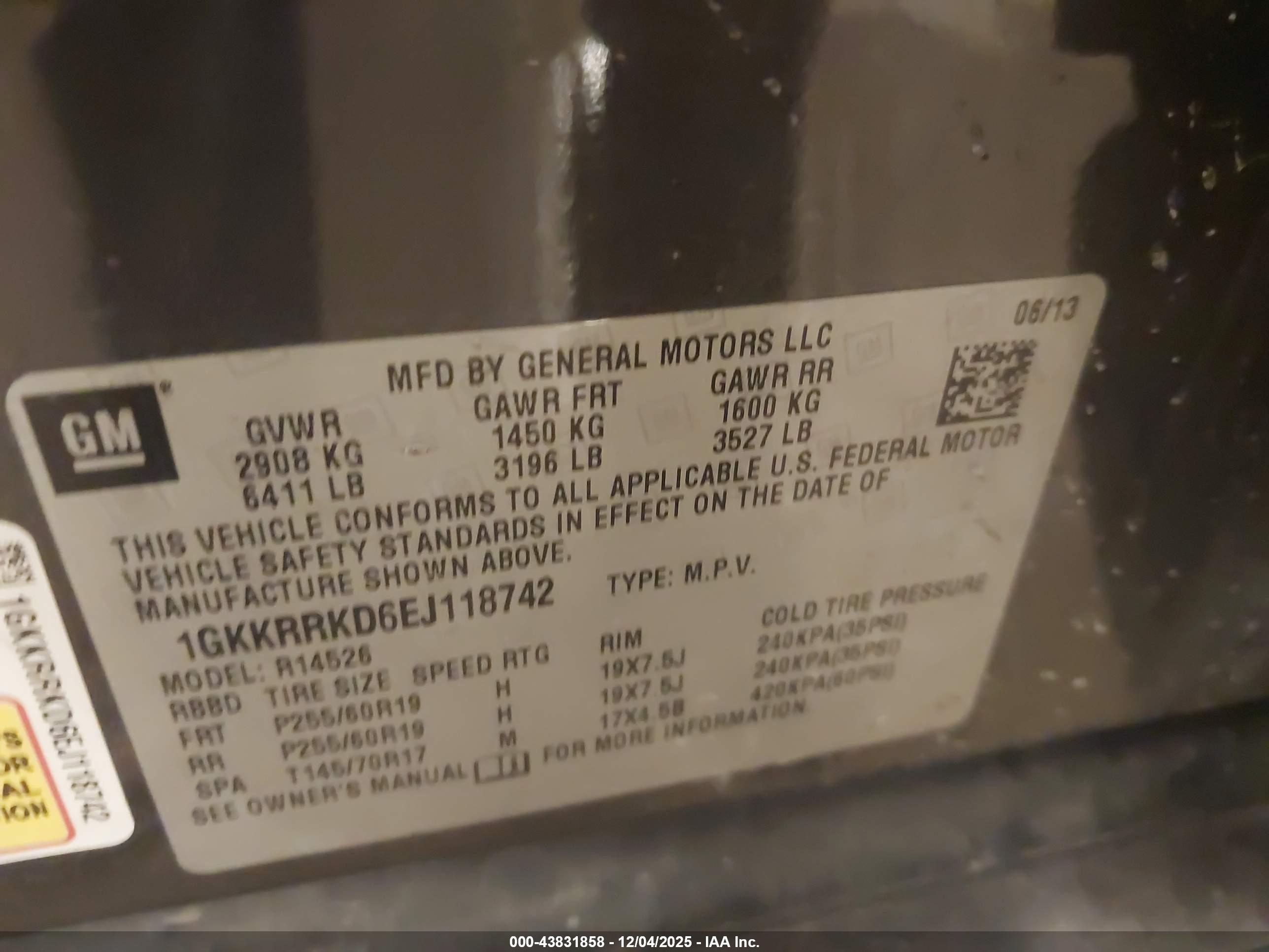 GMC ACADIA image 9