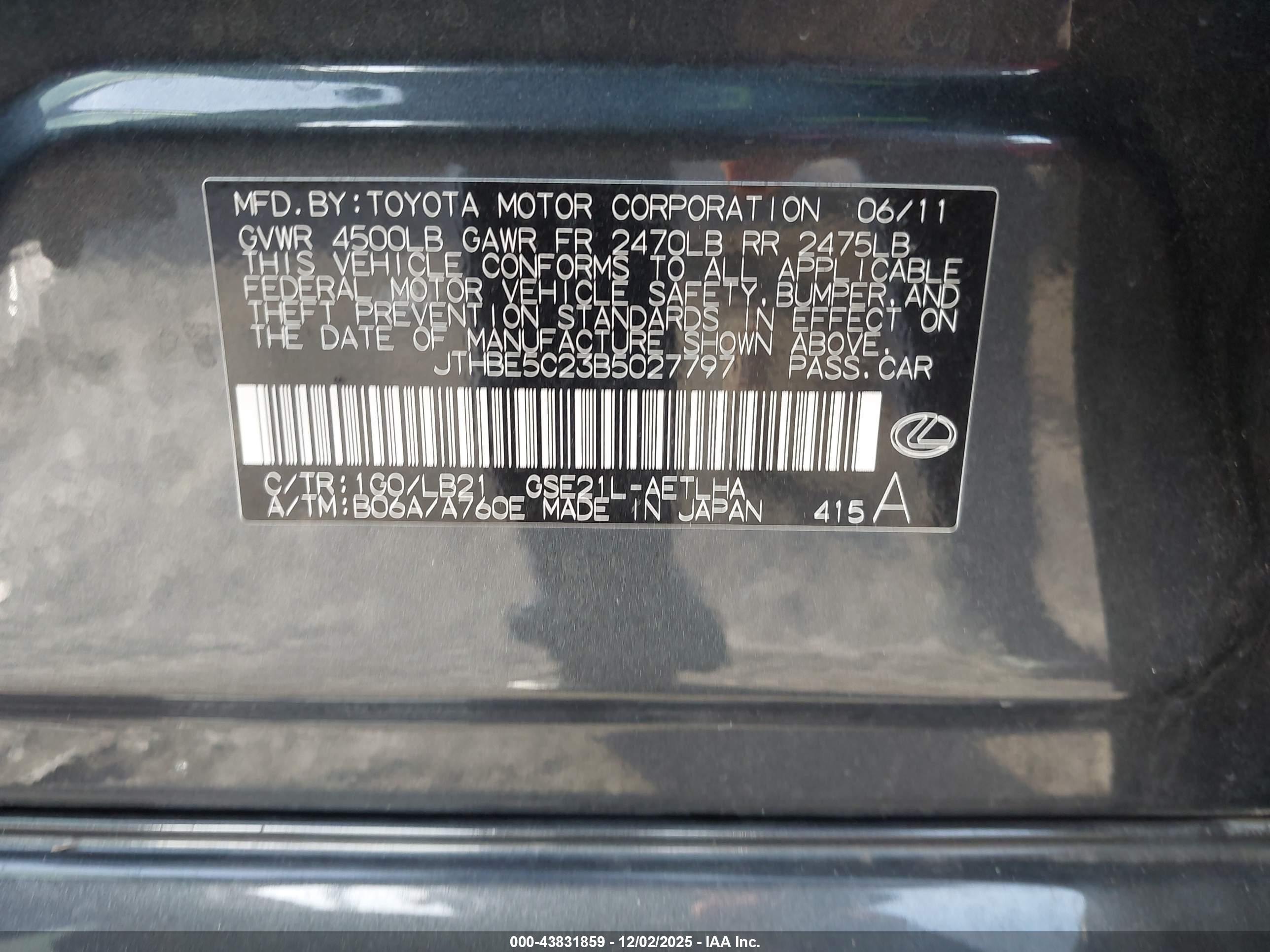 LEXUS IS image 9