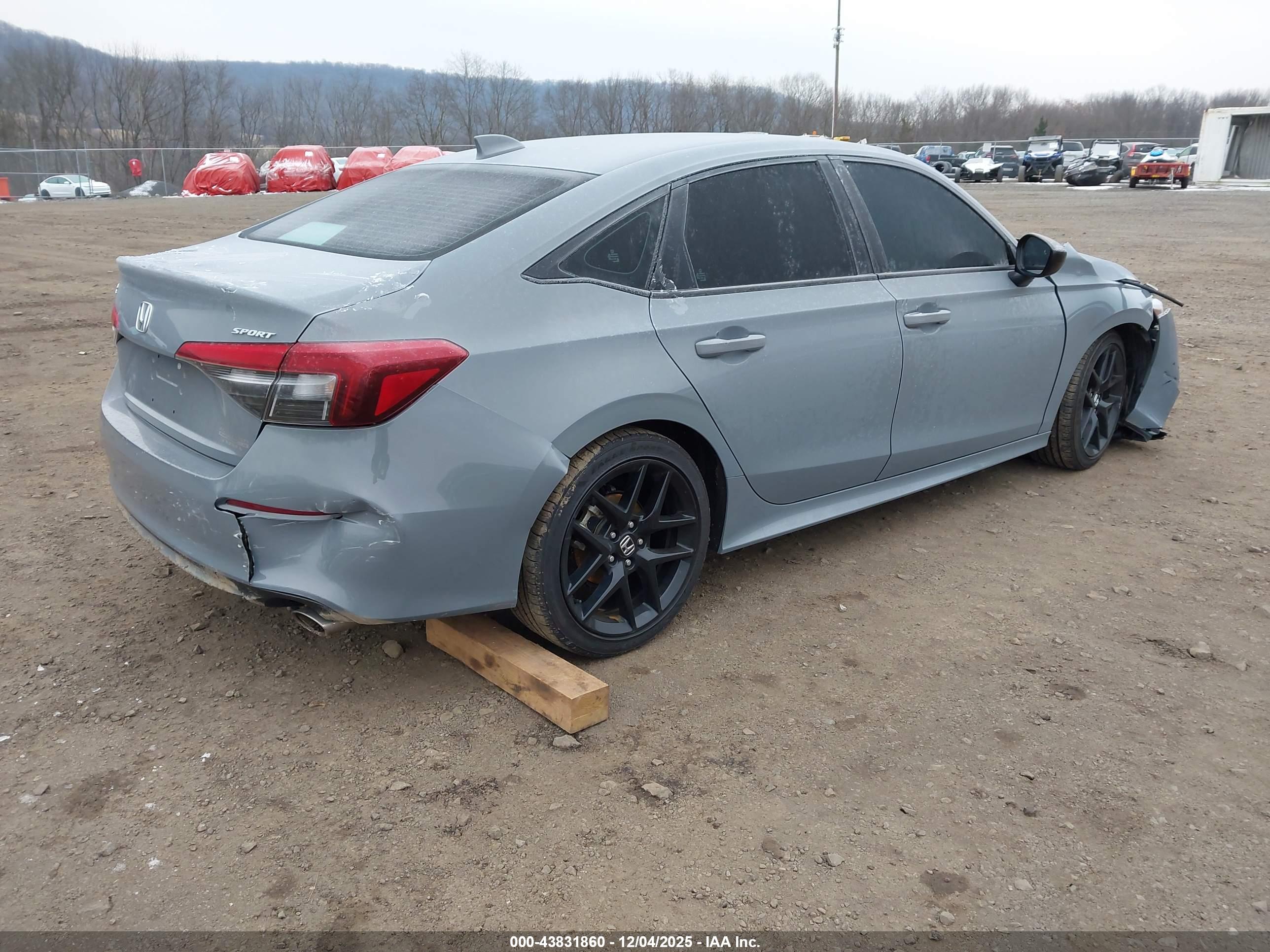 HONDA CIVIC image 4