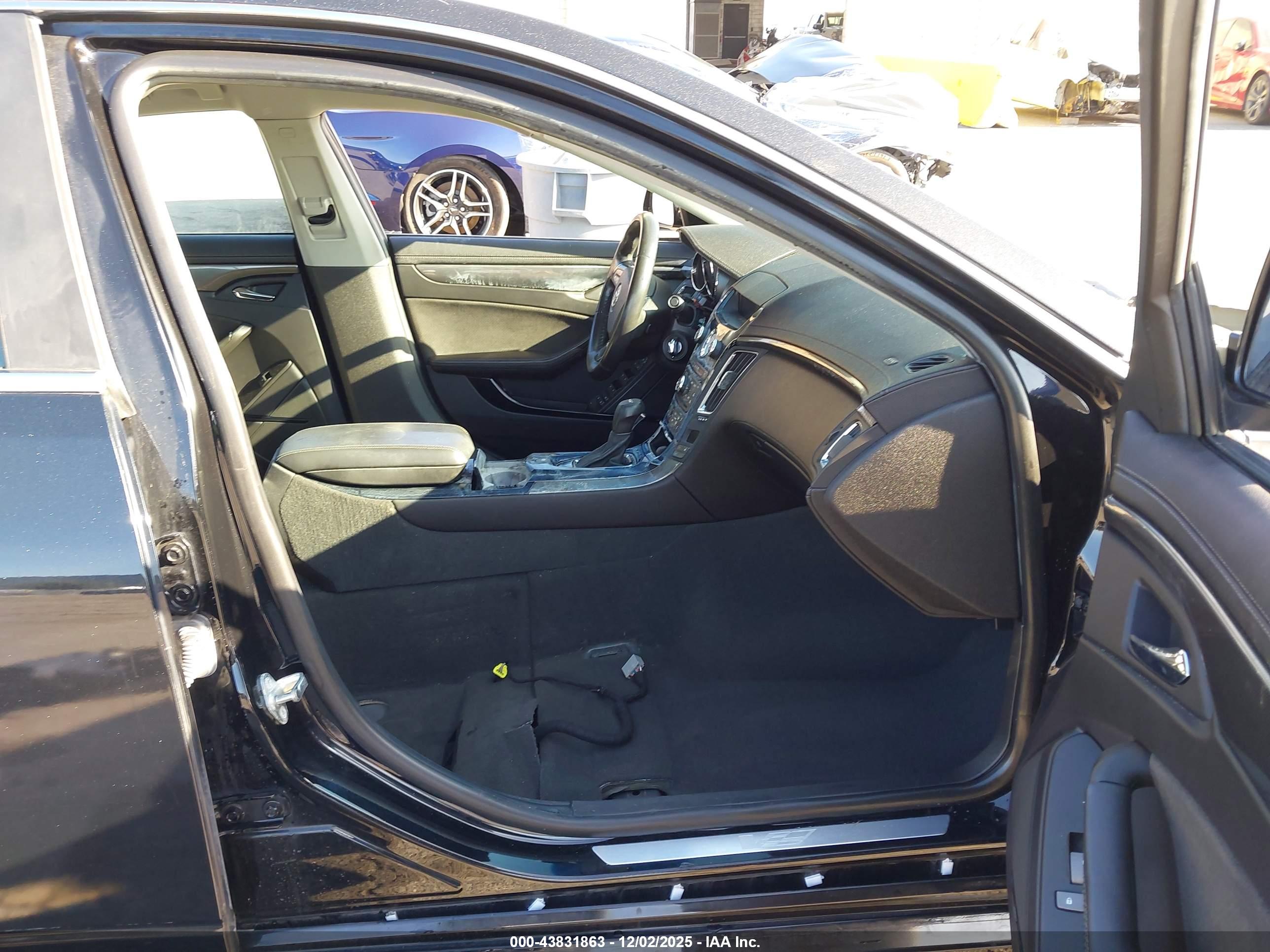 CADILLAC CTS-V image 5