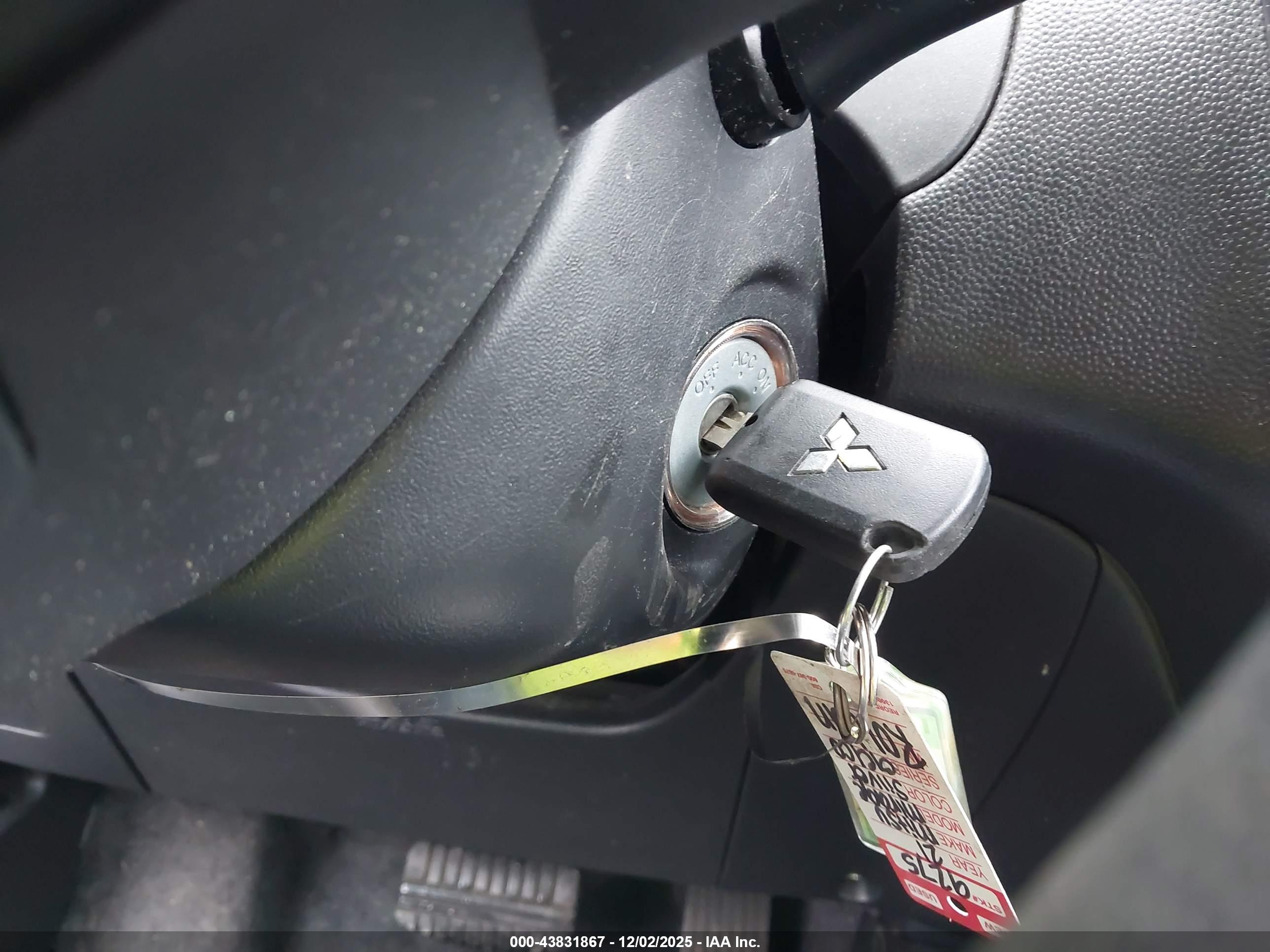 MITSUBISHI MIRAGE image 11