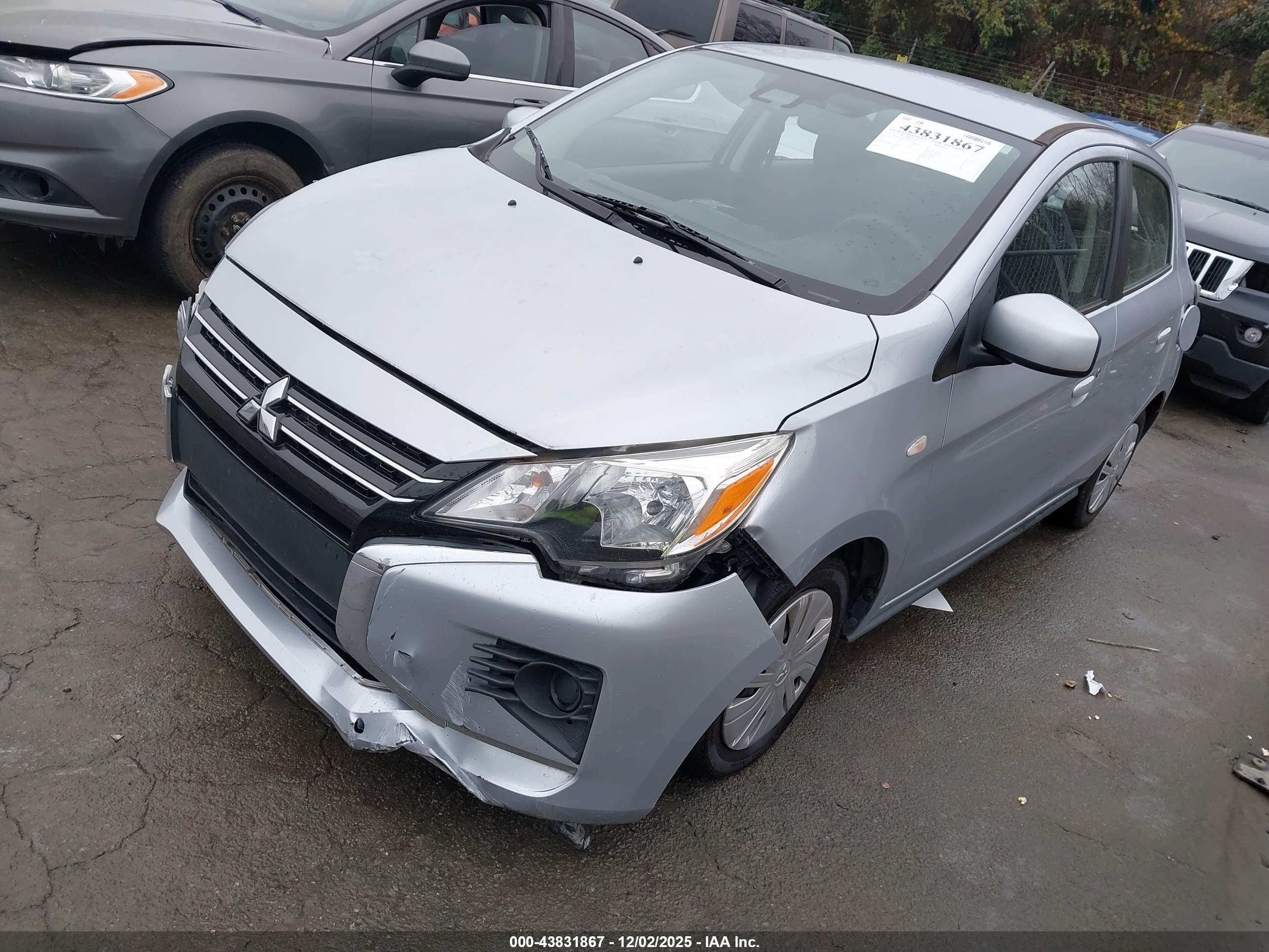MITSUBISHI MIRAGE image 2