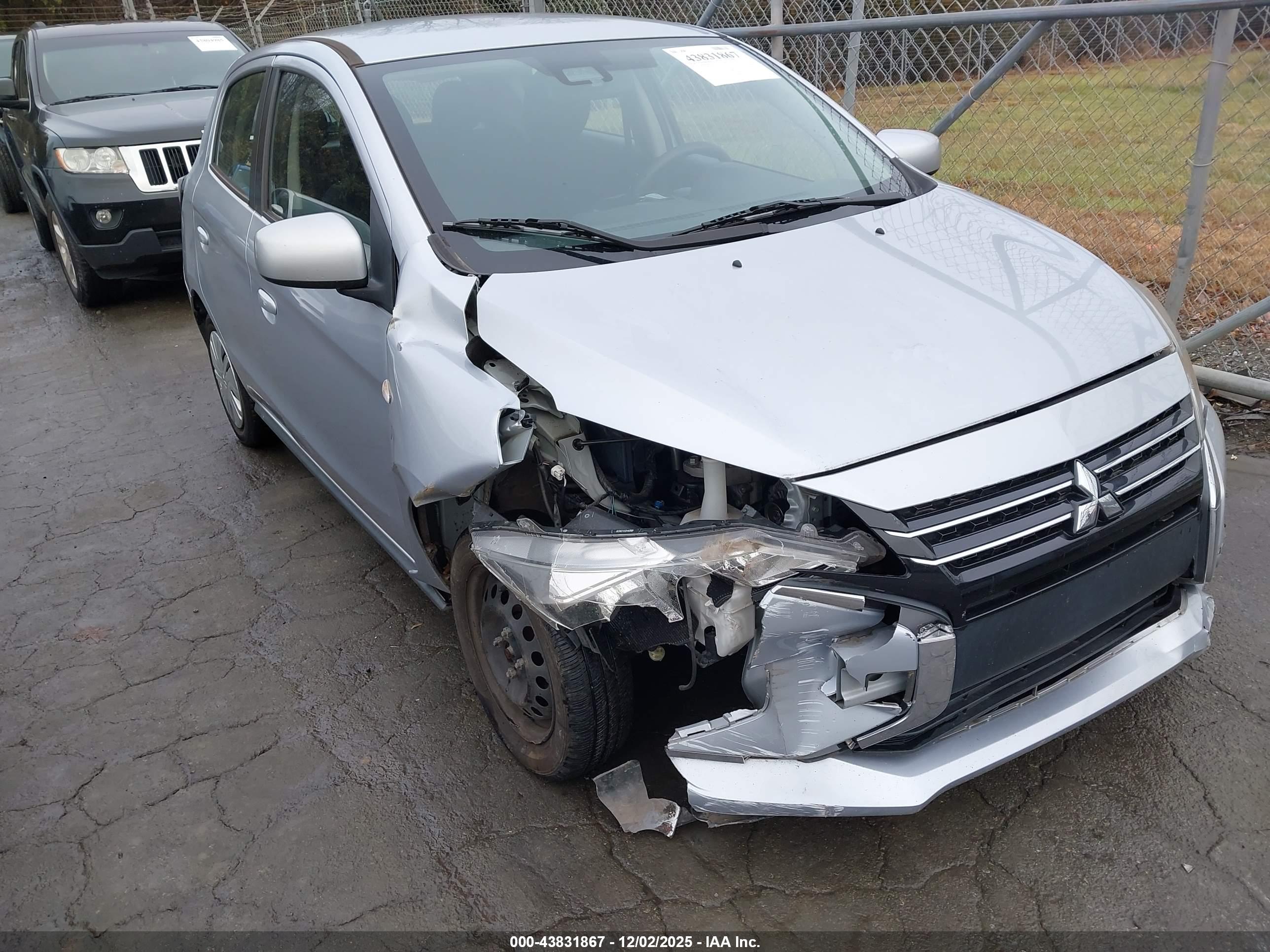 MITSUBISHI MIRAGE image 6