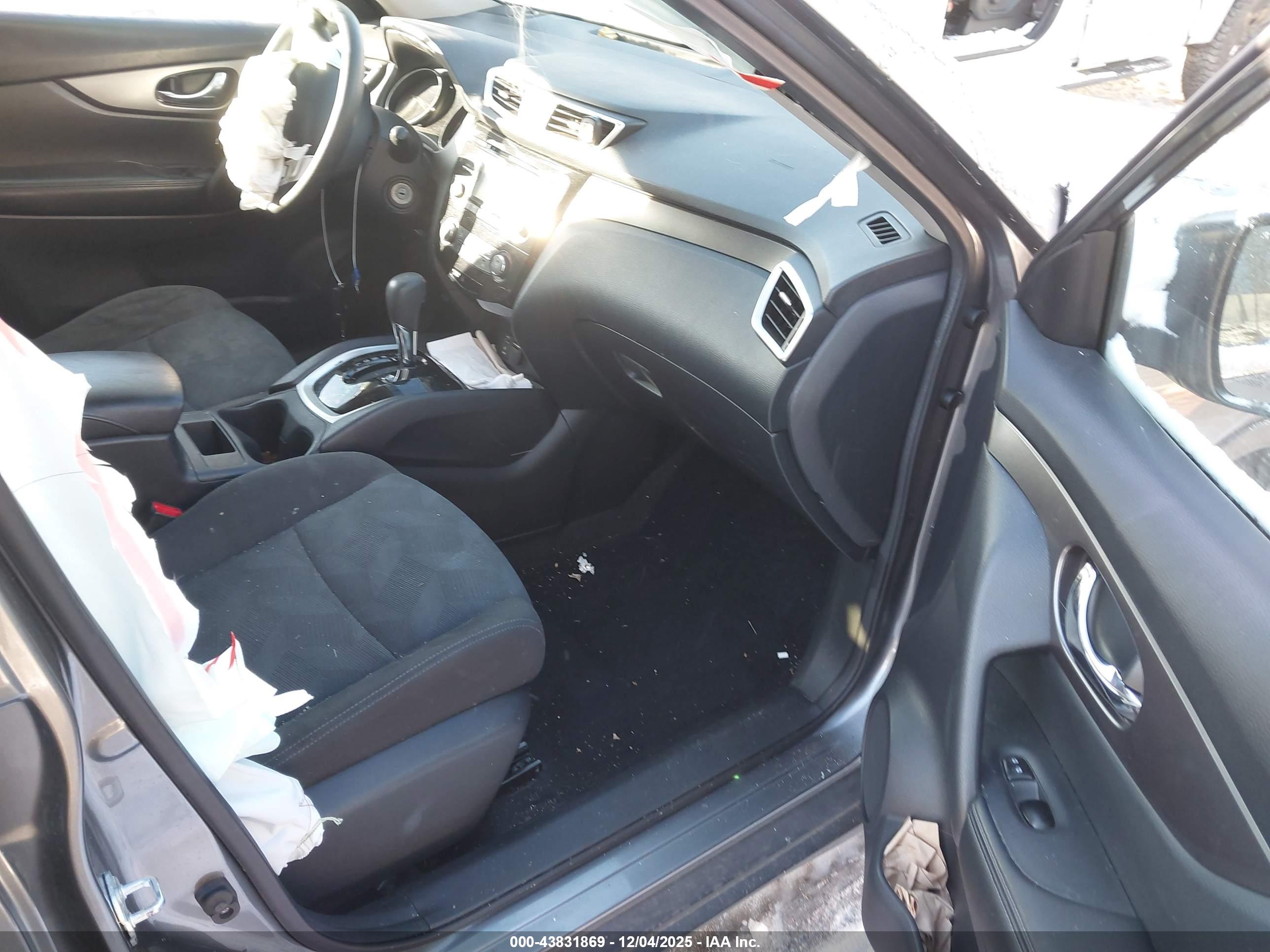 NISSAN ROGUE image 5