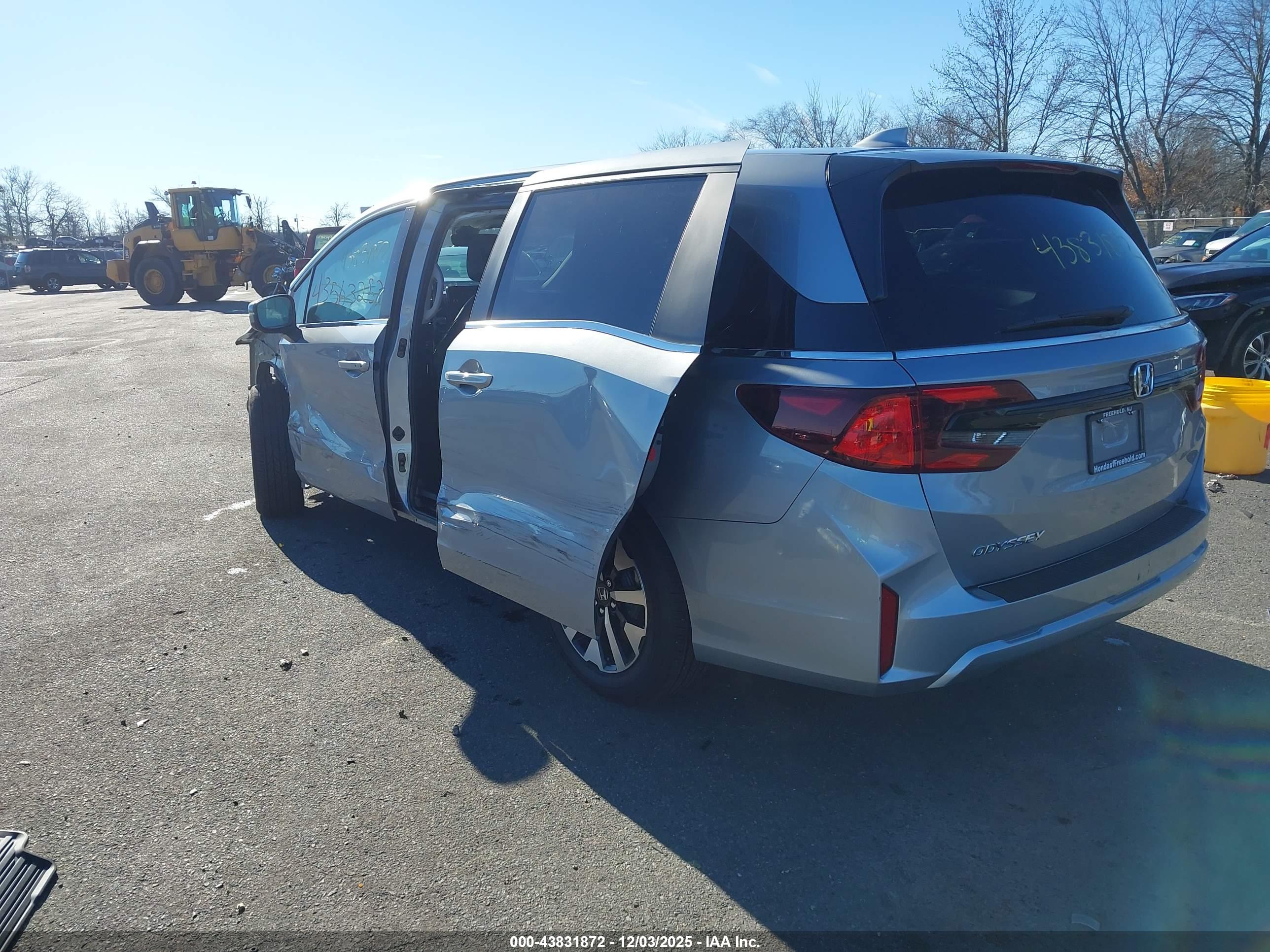 HONDA ODYSSEY image 3