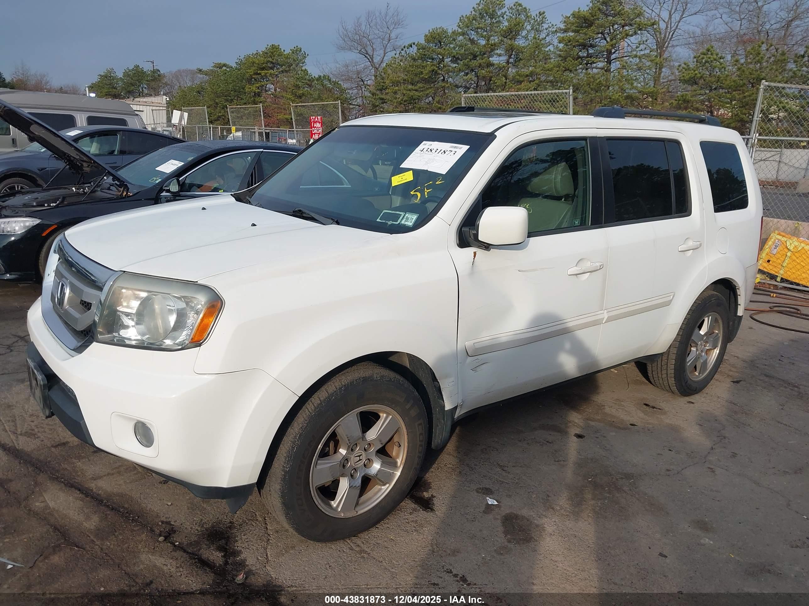 HONDA PILOT image 2