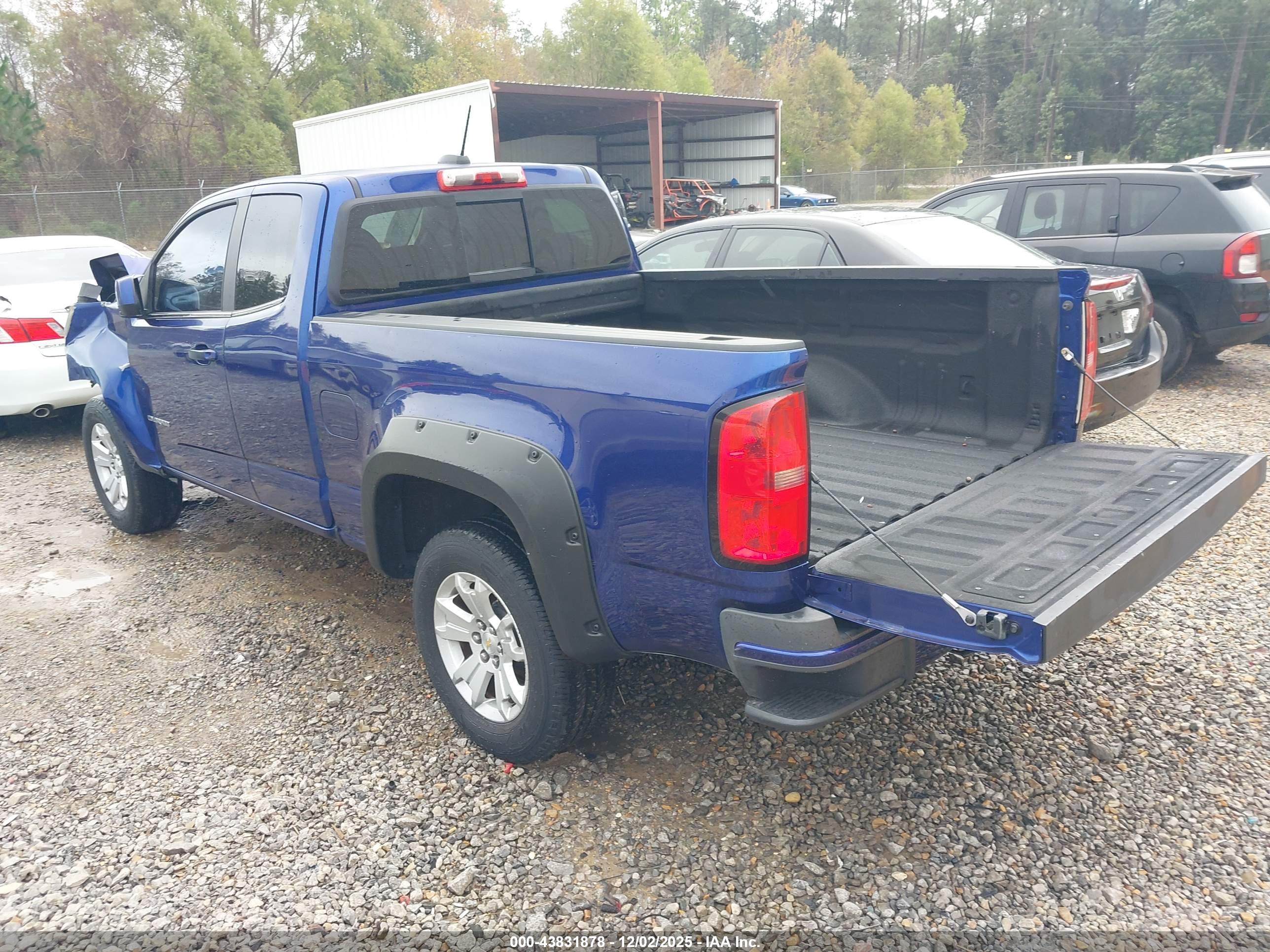 CHEVROLET COLORADO image 3