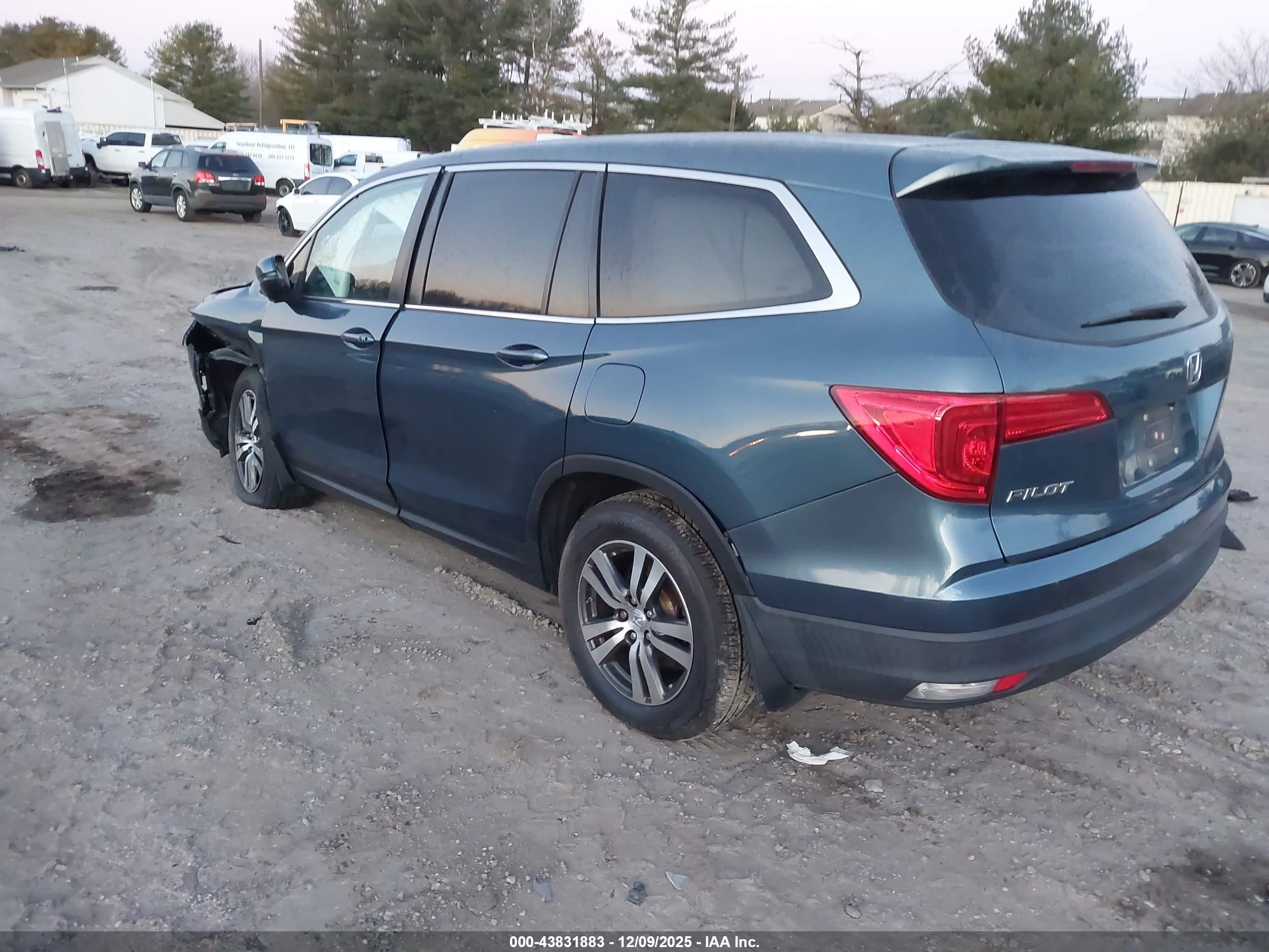 HONDA PILOT image 3