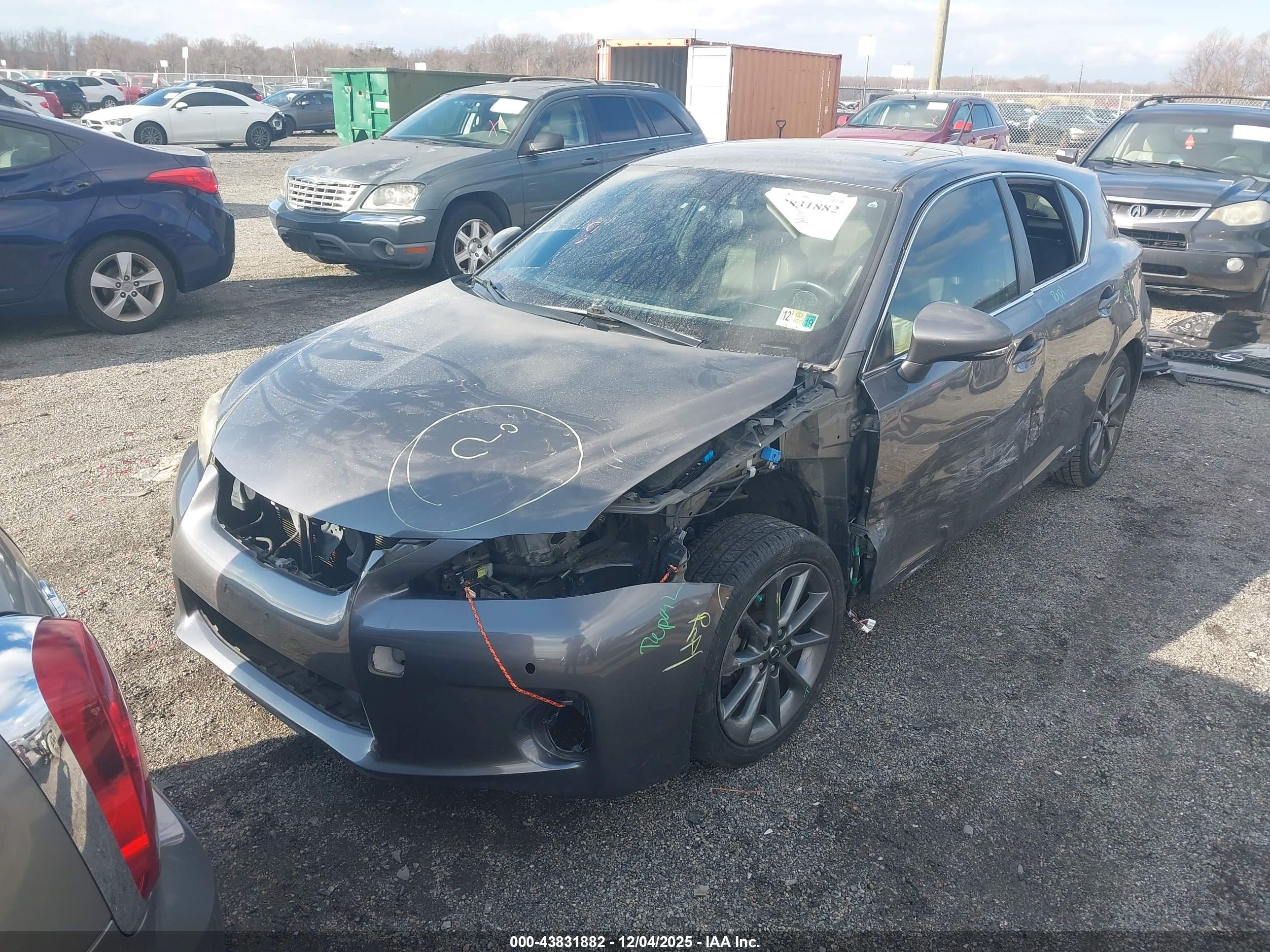 LEXUS CT image 2