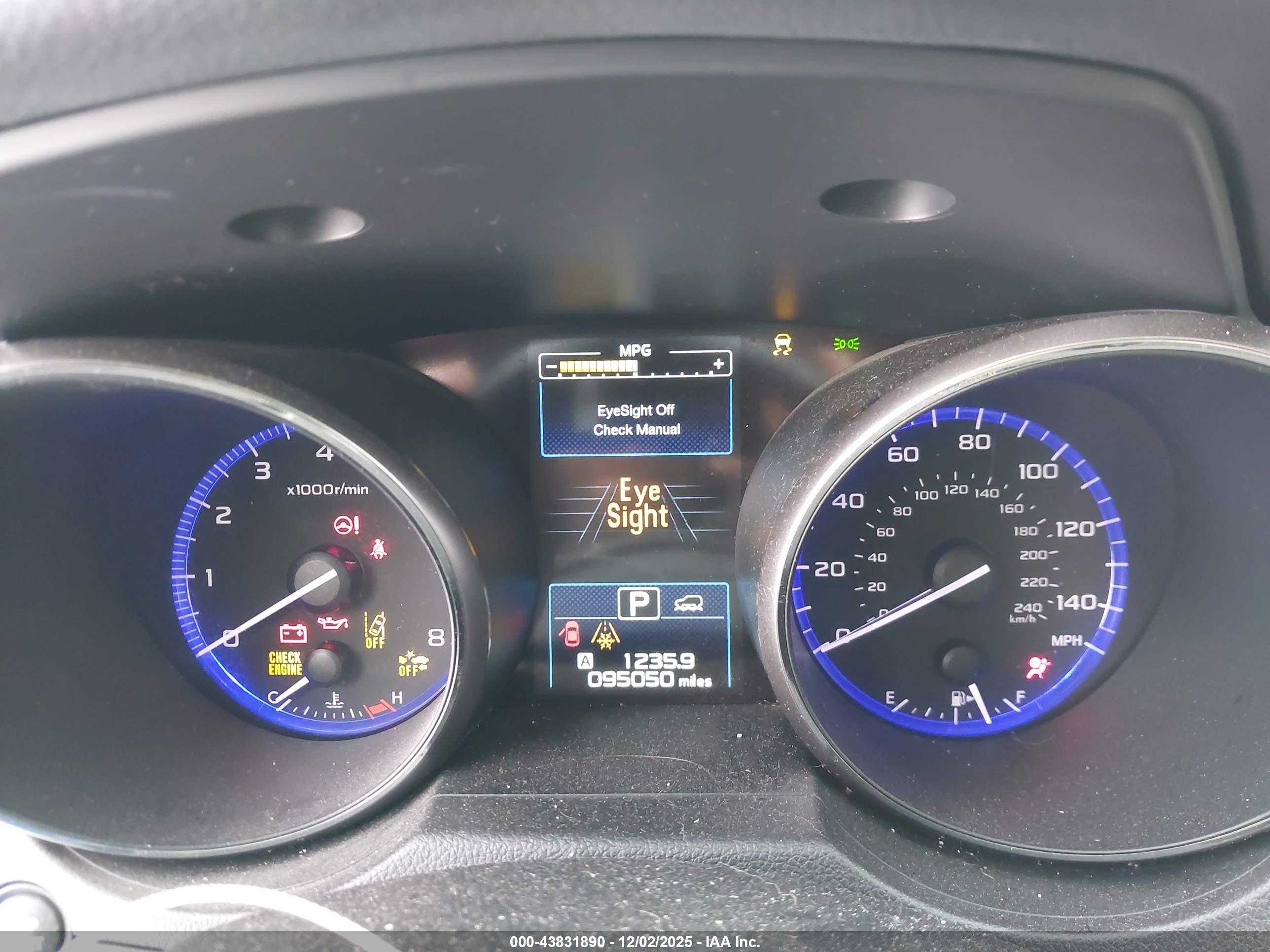 SUBARU OUTBACK image 7