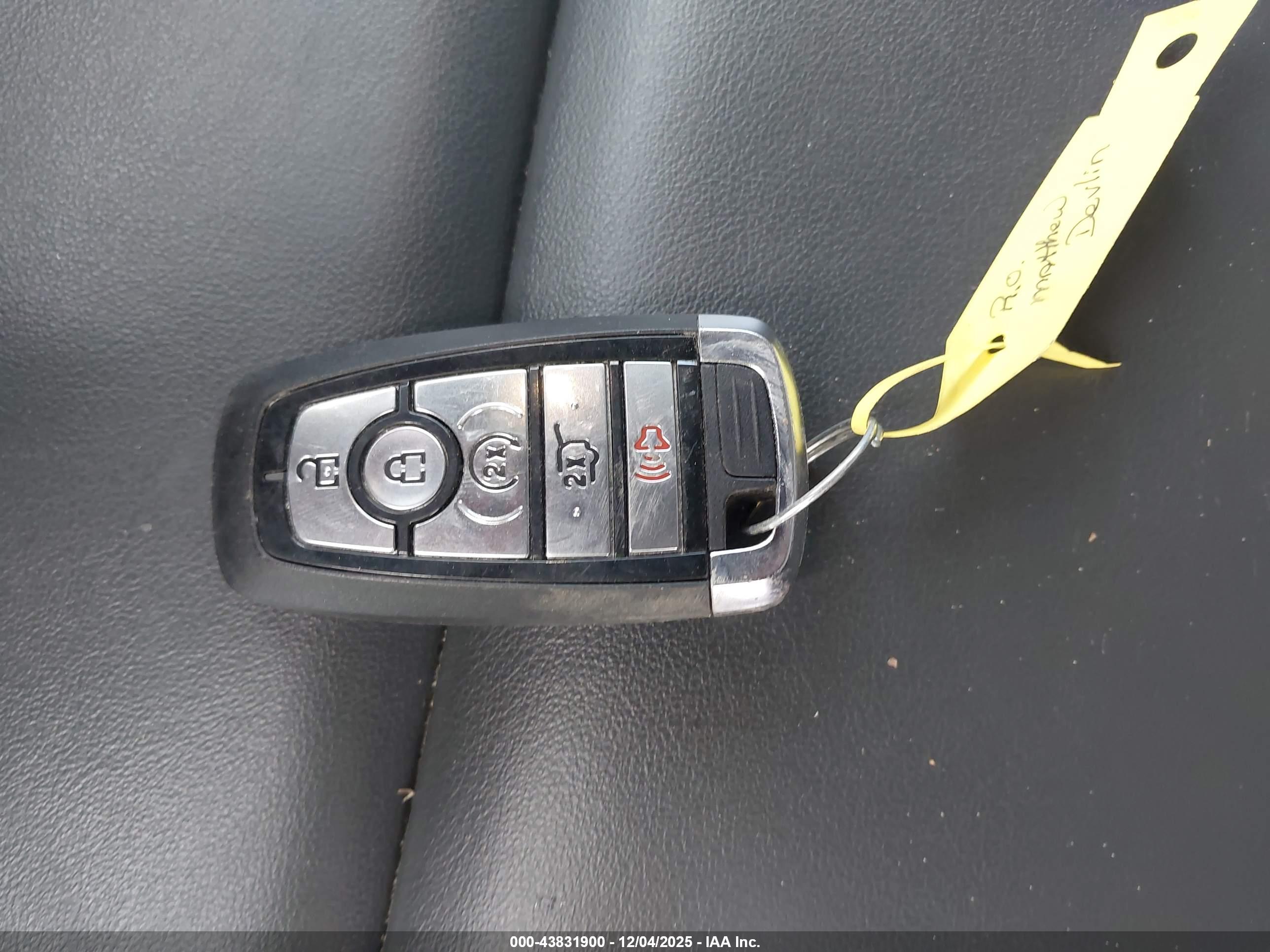 FORD EXPLORER image 11