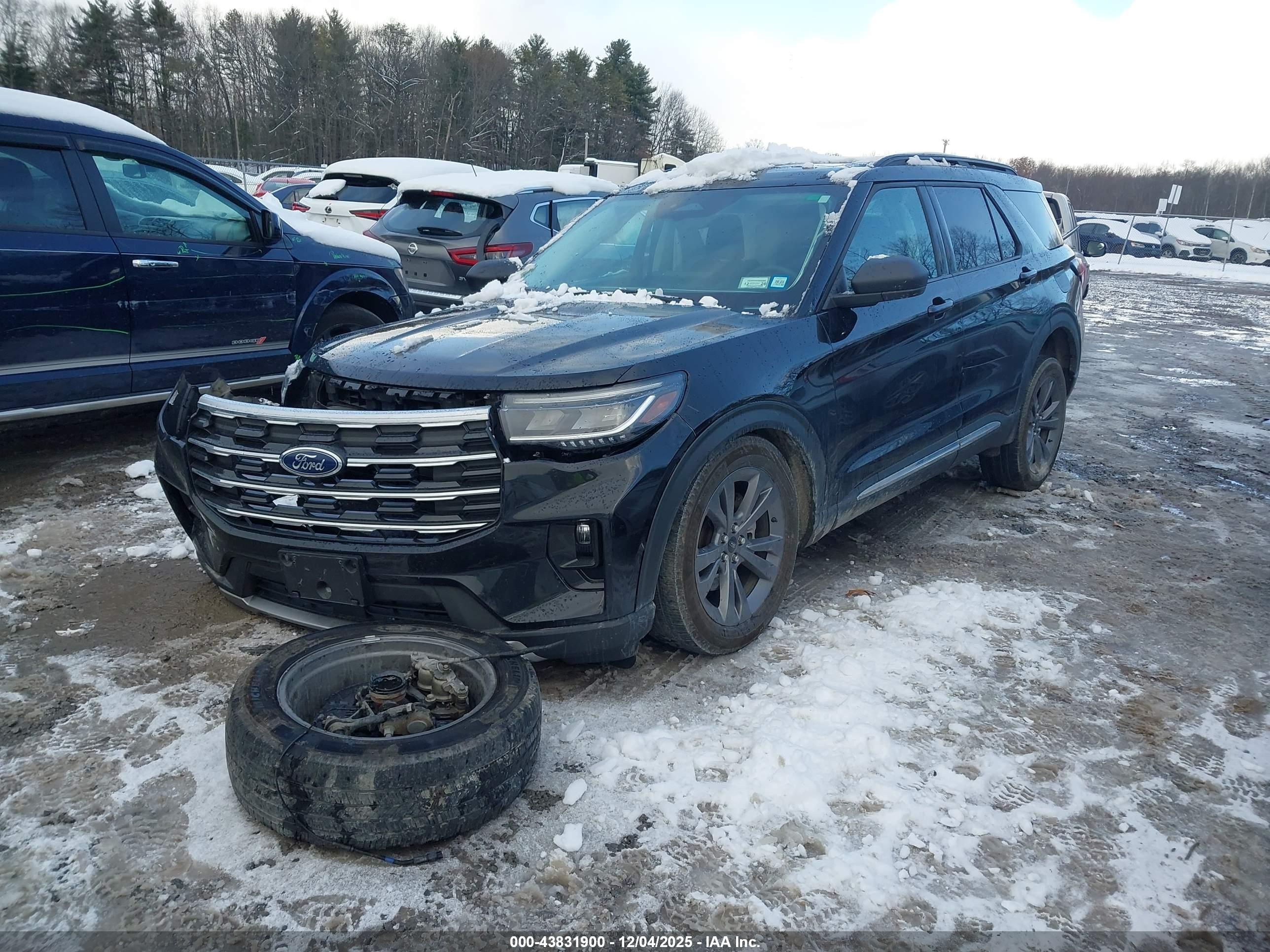 FORD EXPLORER image 2