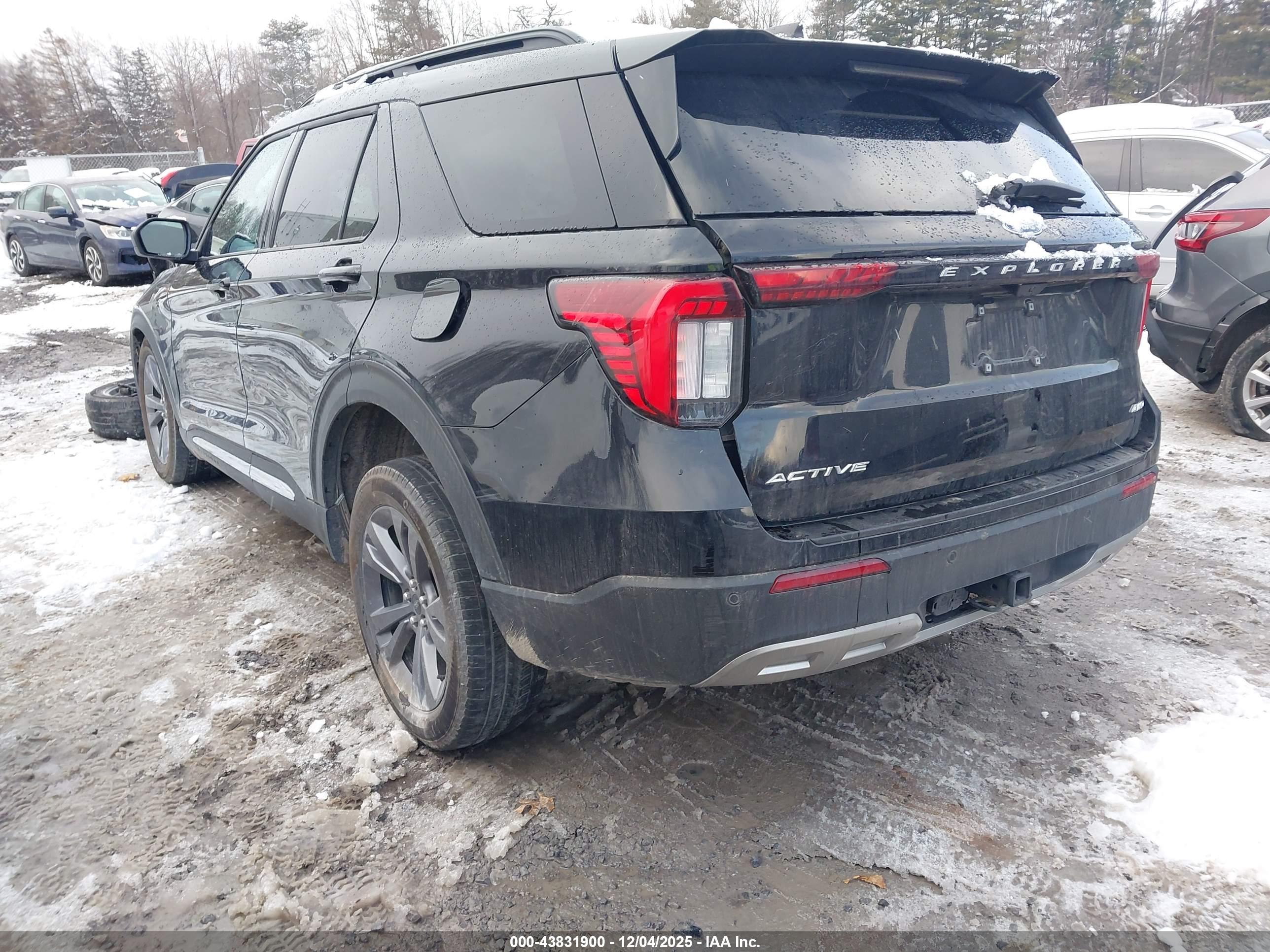 FORD EXPLORER image 3