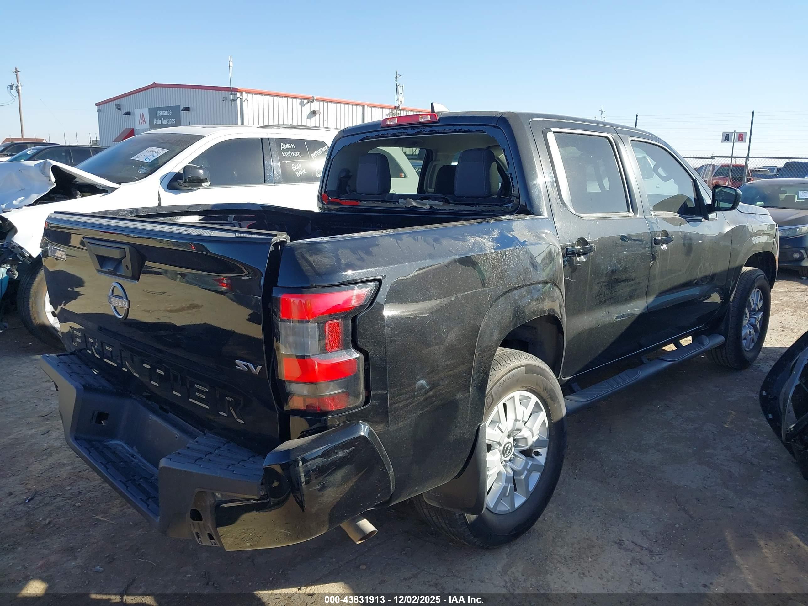 NISSAN FRONTIER image 4
