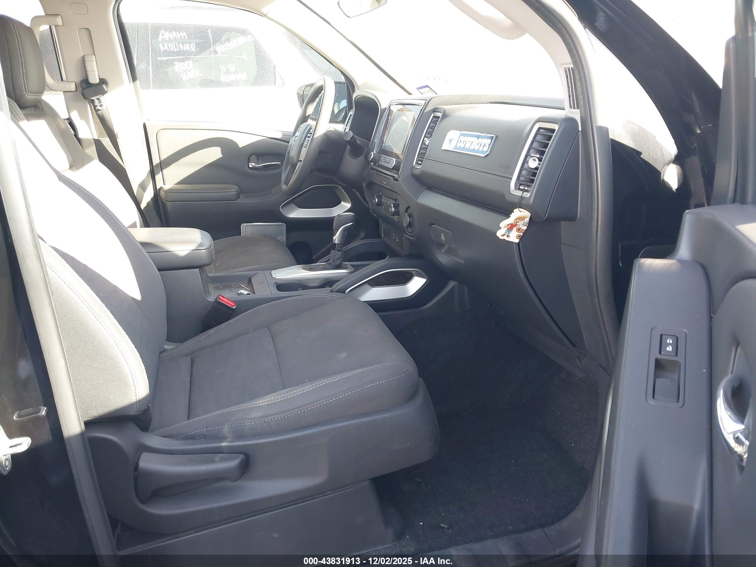 NISSAN FRONTIER image 5