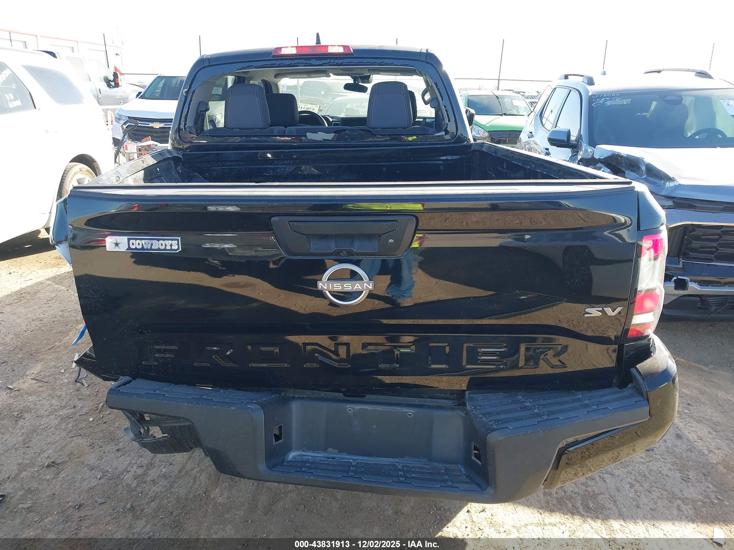 NISSAN FRONTIER image 6