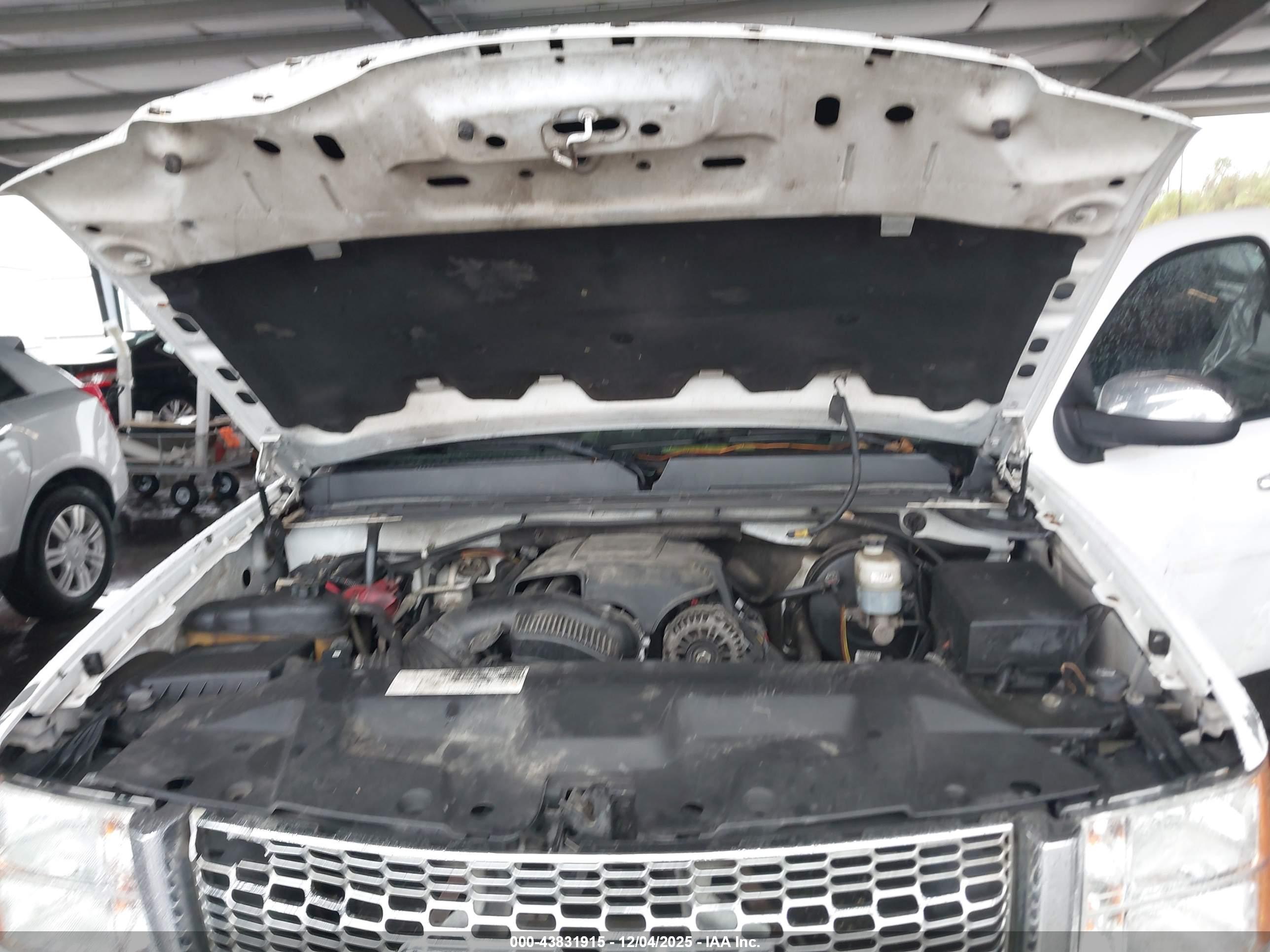GMC SIERRA image 10
