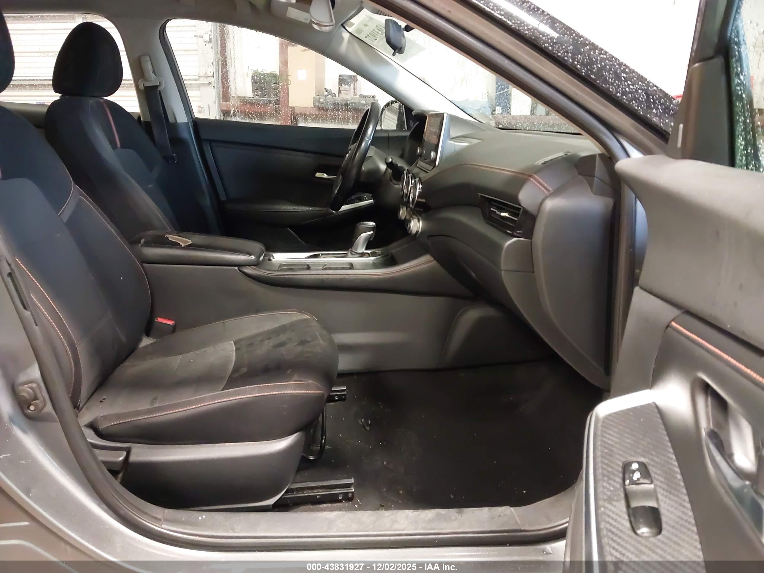 NISSAN SENTRA image 5