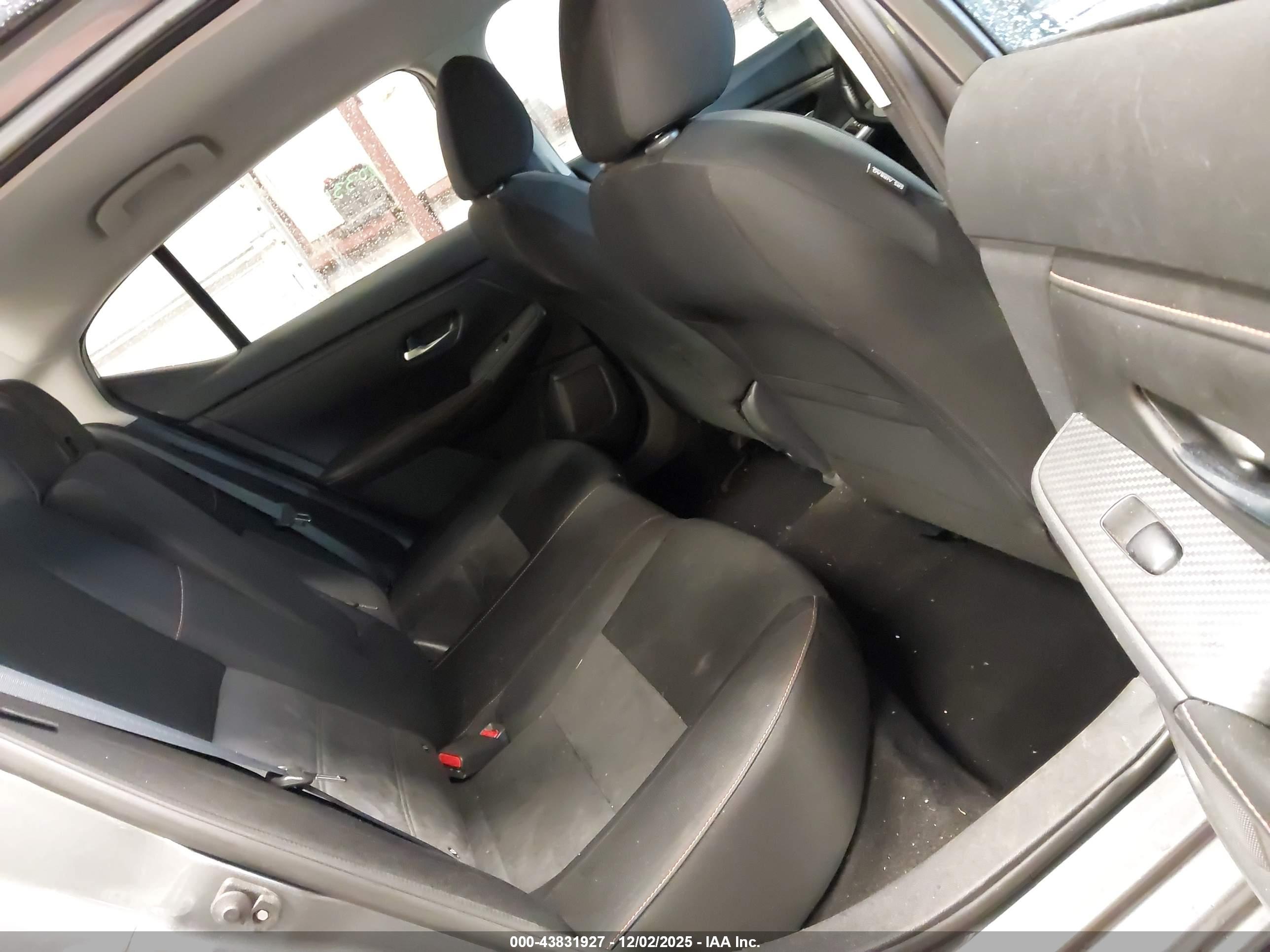NISSAN SENTRA image 8