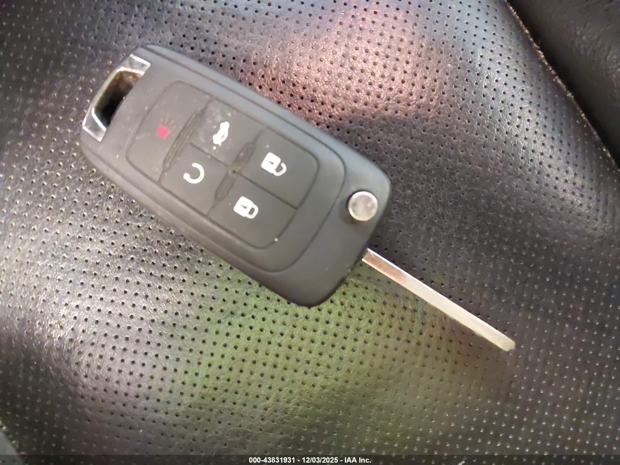 GMC TERRAIN image 11