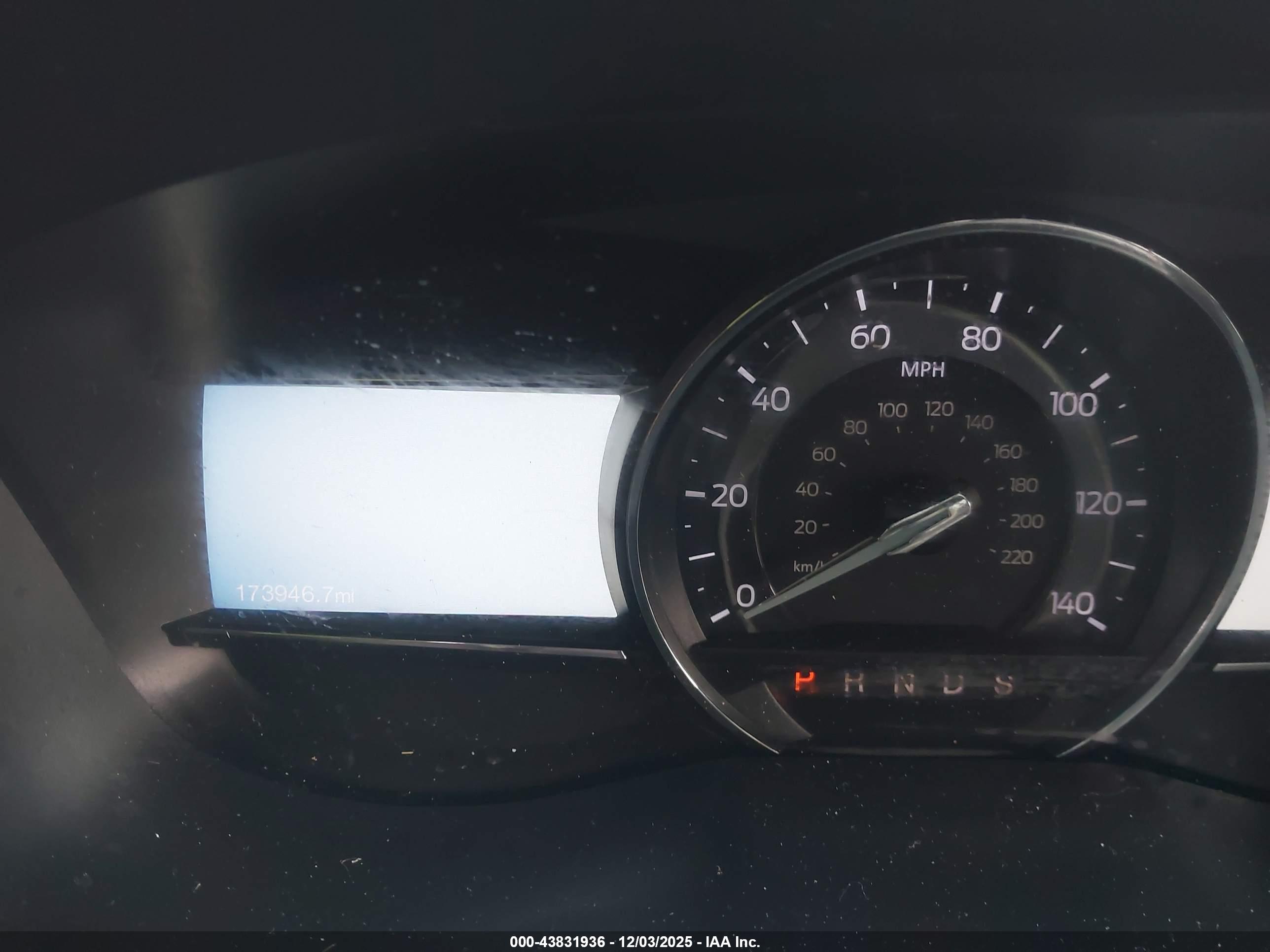 FORD EXPLORER image 7